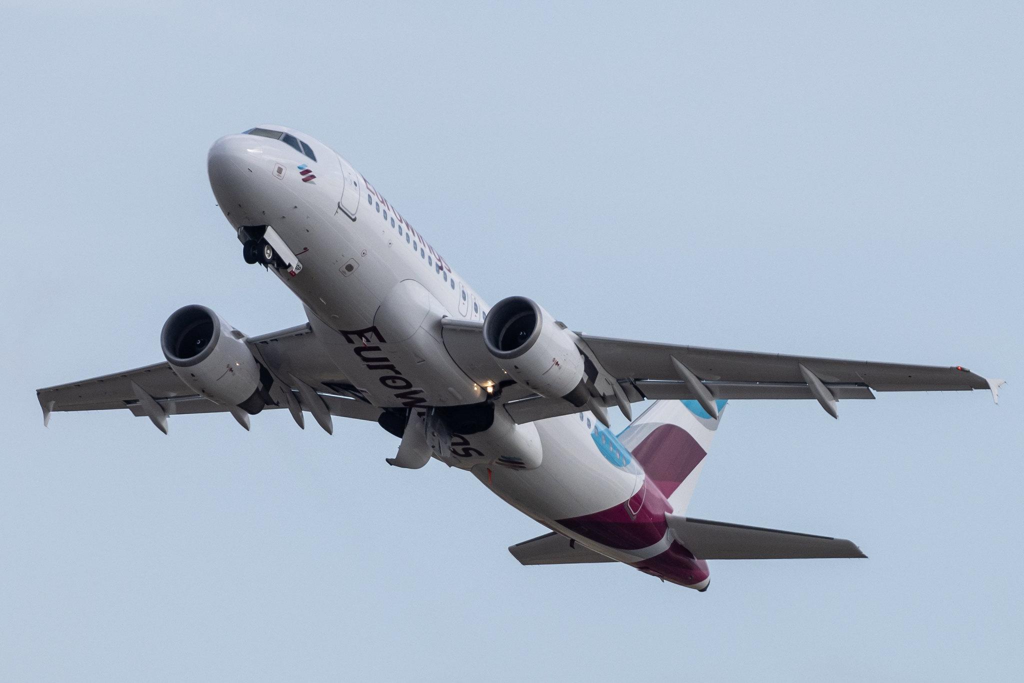 Köln Bonn Airport: Eurowings (EW / EWG) |  Airbus A319-112 A319 | D-ABGP | MSN 3728