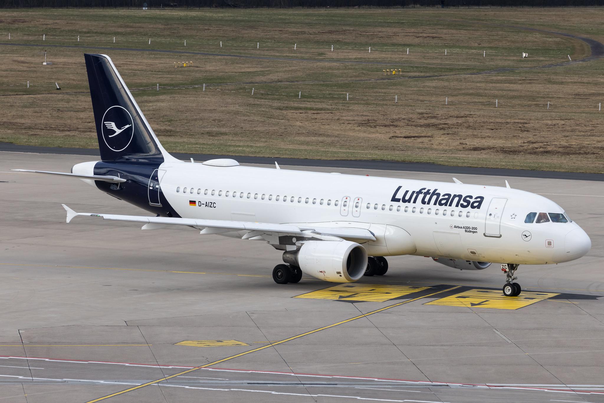 Köln Bonn Airport: Lufthansa (LH / DLH) |  Airbus A320-214 A320 | D-AIZC | MSN 4153