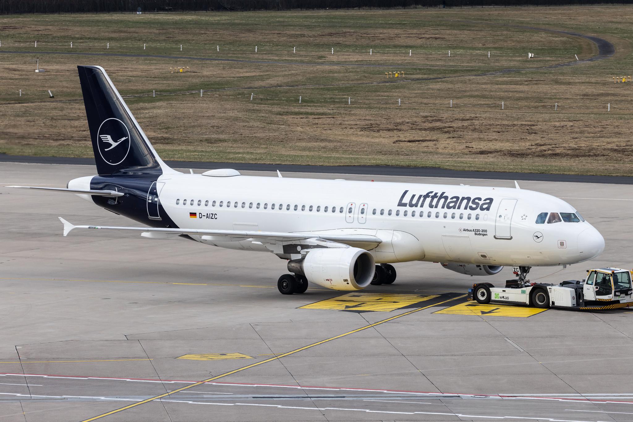 Köln Bonn Airport: Lufthansa (LH / DLH) |  Airbus A320-214 A320 | D-AIZC | MSN 4153