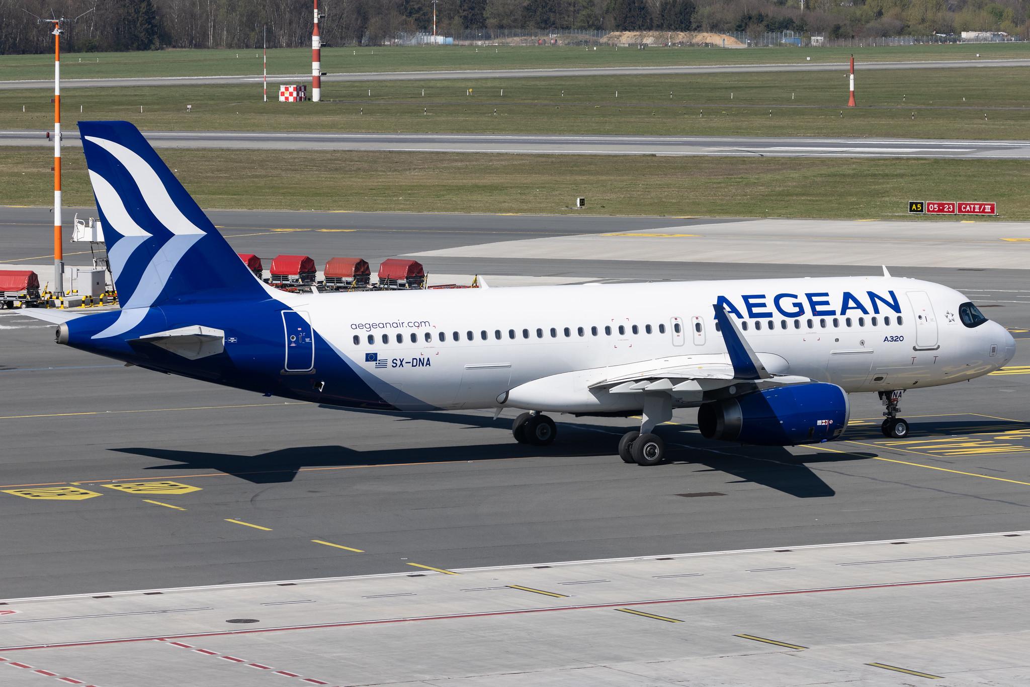 Hamburg Airport: Aegean Airlines (A3 / AEE) |  Airbus A320-232 A320 | SX-DNA | MSN 6655