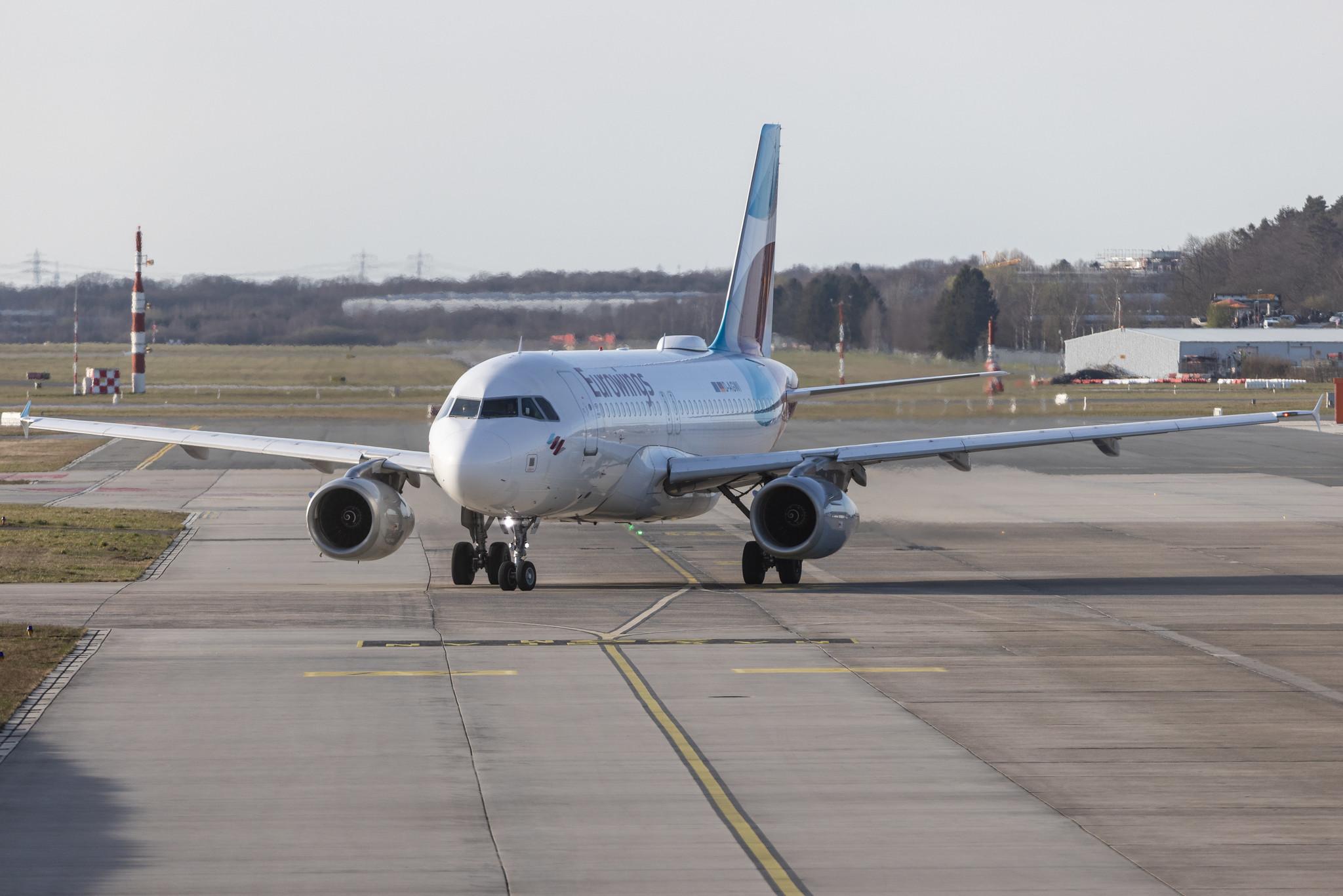 Hamburg Airport: Eurowings (EW / EWG) |  Airbus A319-132 A319 | D-AGWI | MSN 3358