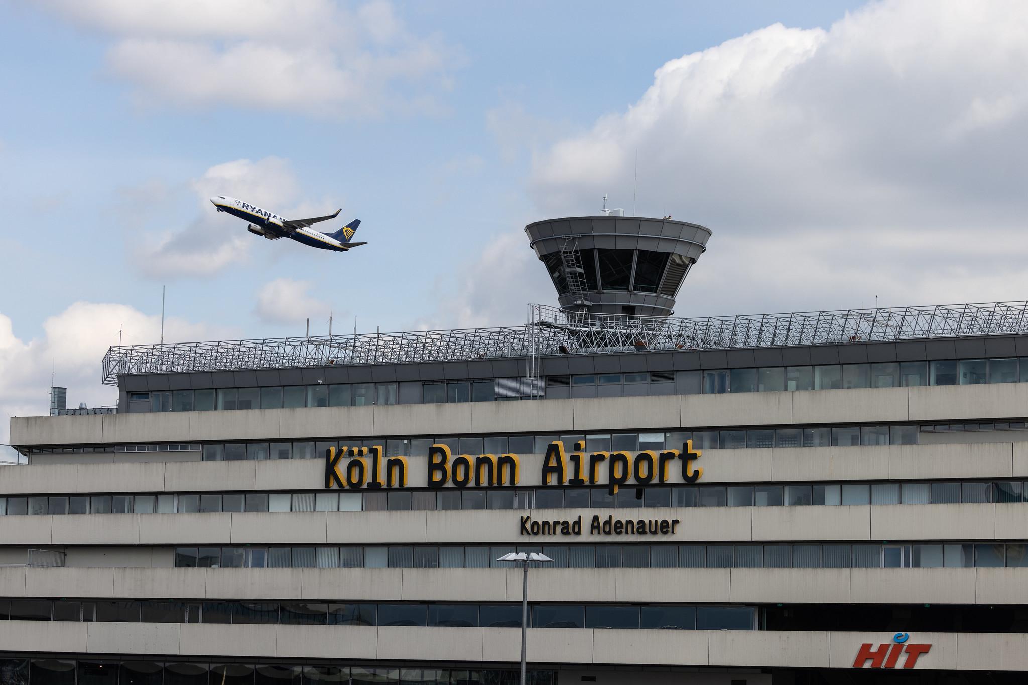 Köln Bonn Airport: Ryanair (FR / RYR) | Operator: Malta Air |  Boeing 737-8AS B738 | 9H-QAS | MSN 44693
