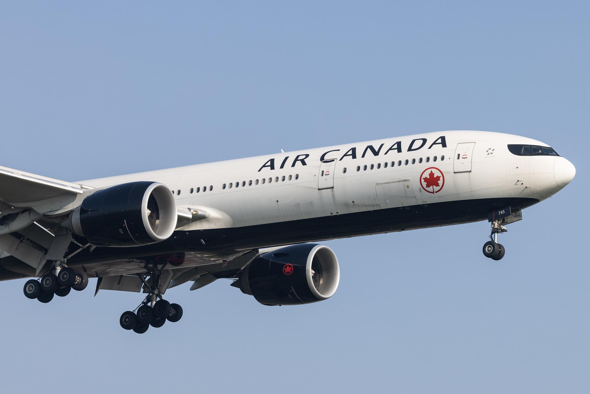 London Heathrow: Air Canada (AC / ACA) |  Boeing 777-333(ER) B77W | C-FNNQ | MSN 43251
