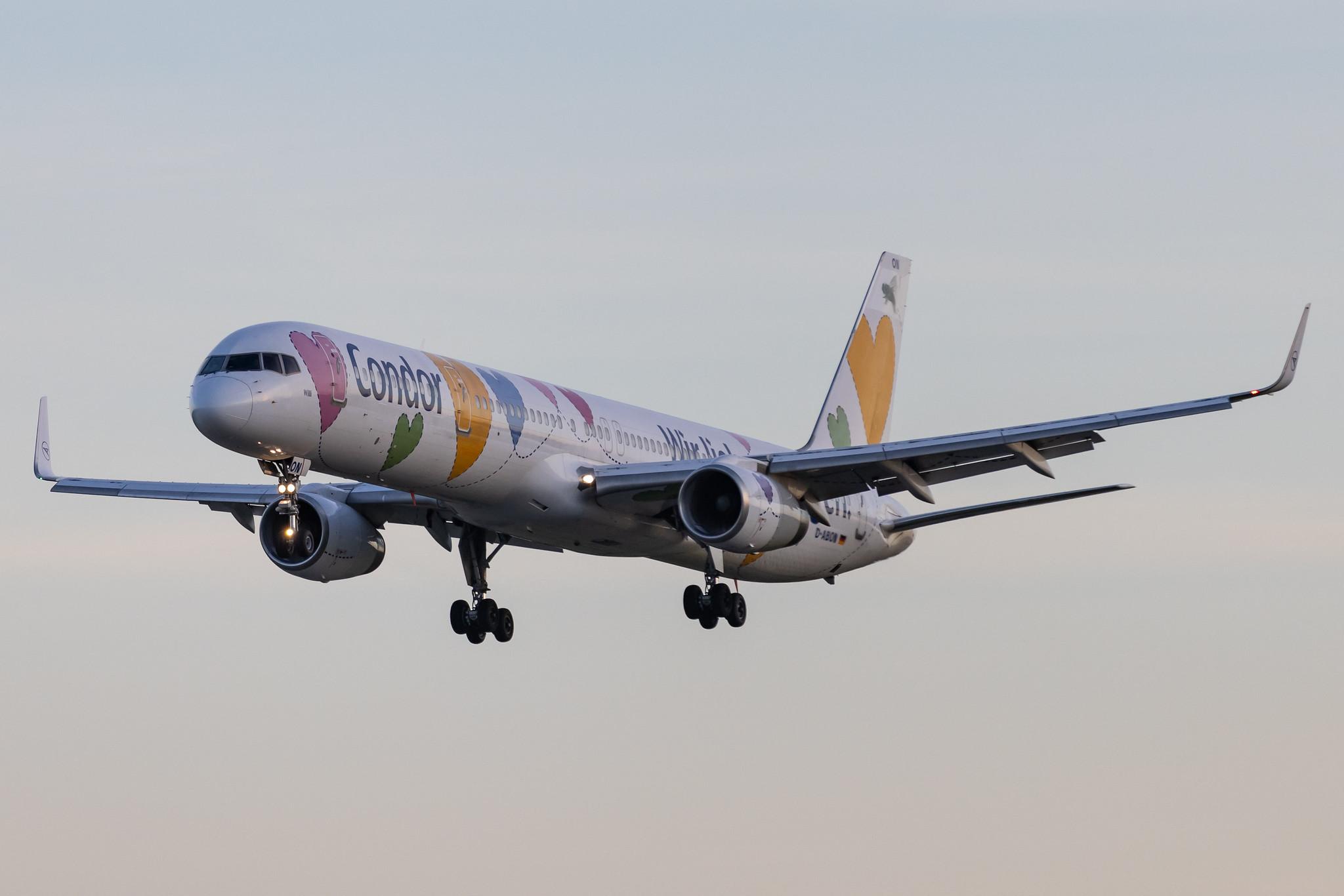 Hamburg Airport: Condor (DE / CFG) |  Livery: Wir Lieben Fliegen Livery |  Boeing 757-330 B753 | D-ABON | MSN 29023