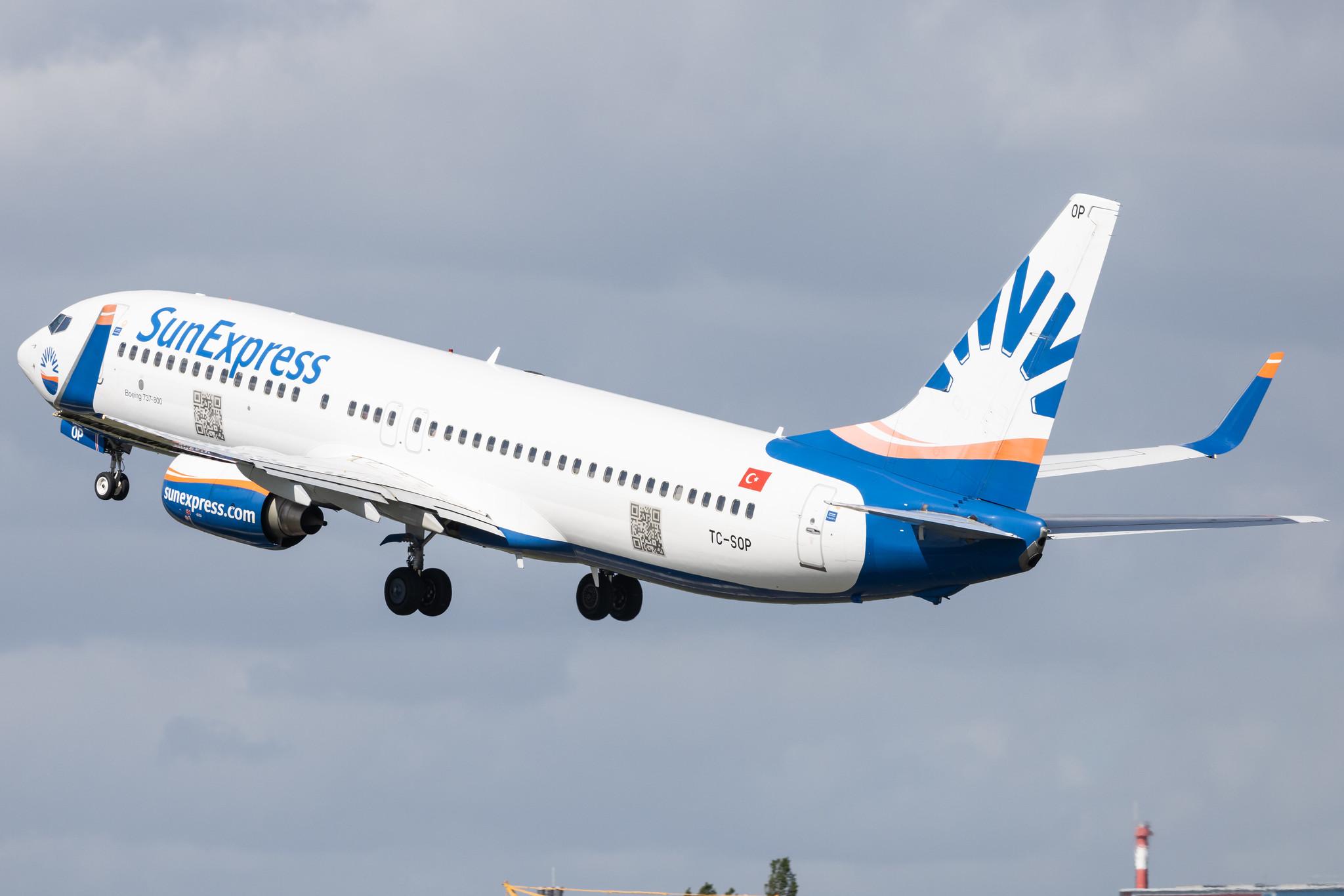 Hamburg Airport: SunExpress (XQ / SXS) |  Boeing 737-8AS B738 | TC-SOP | MSN 33562