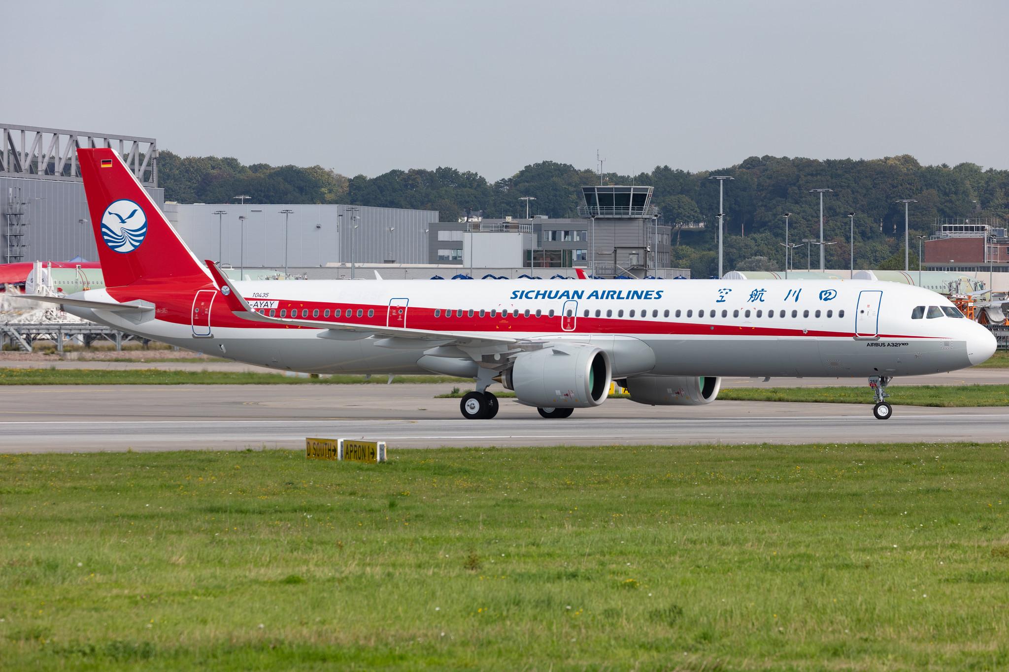 Hamburg Finkenwerder: Sichuan Airlines (3U / CSC) |  Airbus A321-271NX A21N | D-AYAY (B-325F) | MSN 10435