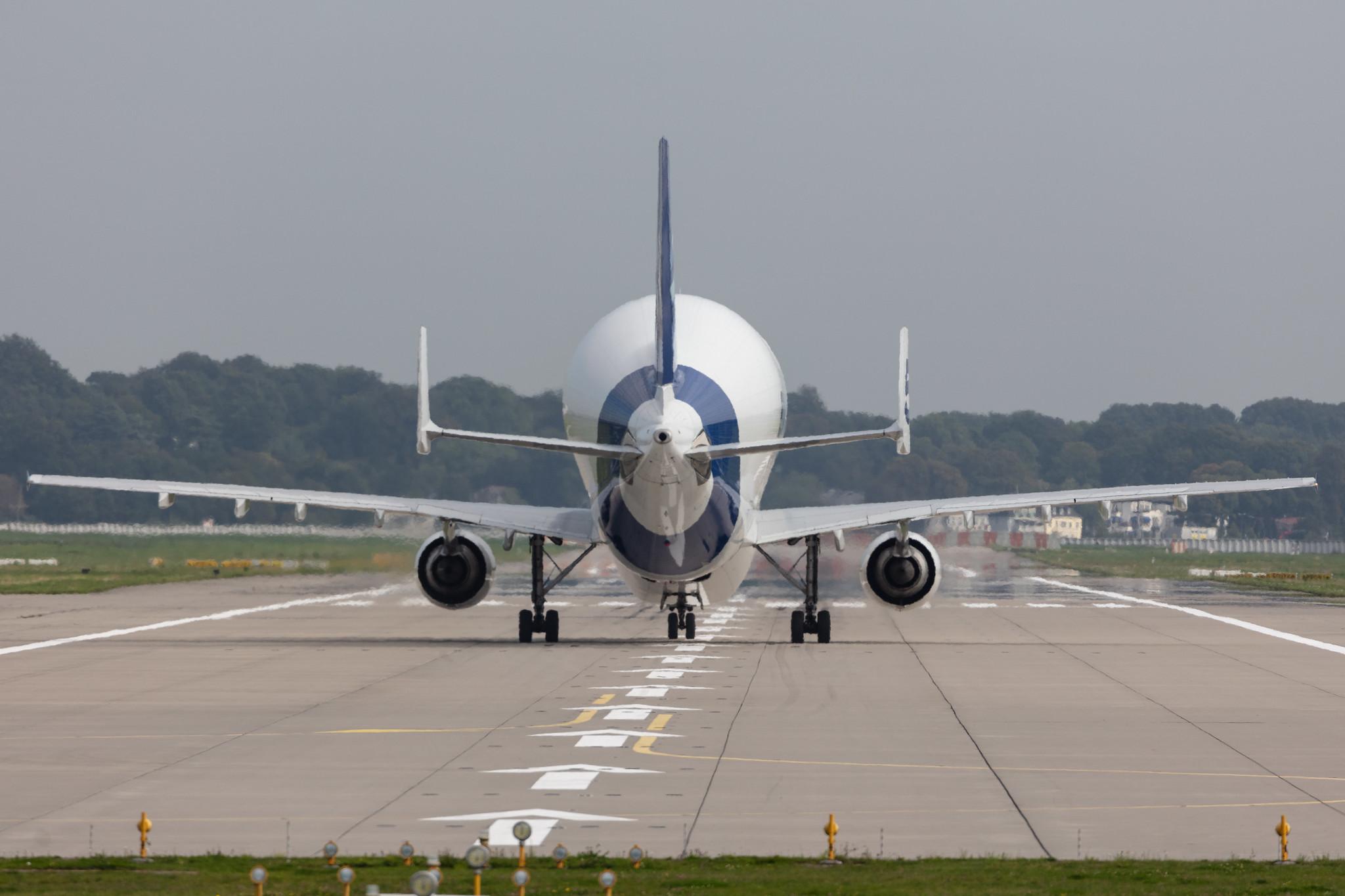 Hamburg Finkenwerder: Airbus Transport International (4Y / BGA) |  Airbus A300-608ST Beluga A3ST | F-GSTF | MSN 796