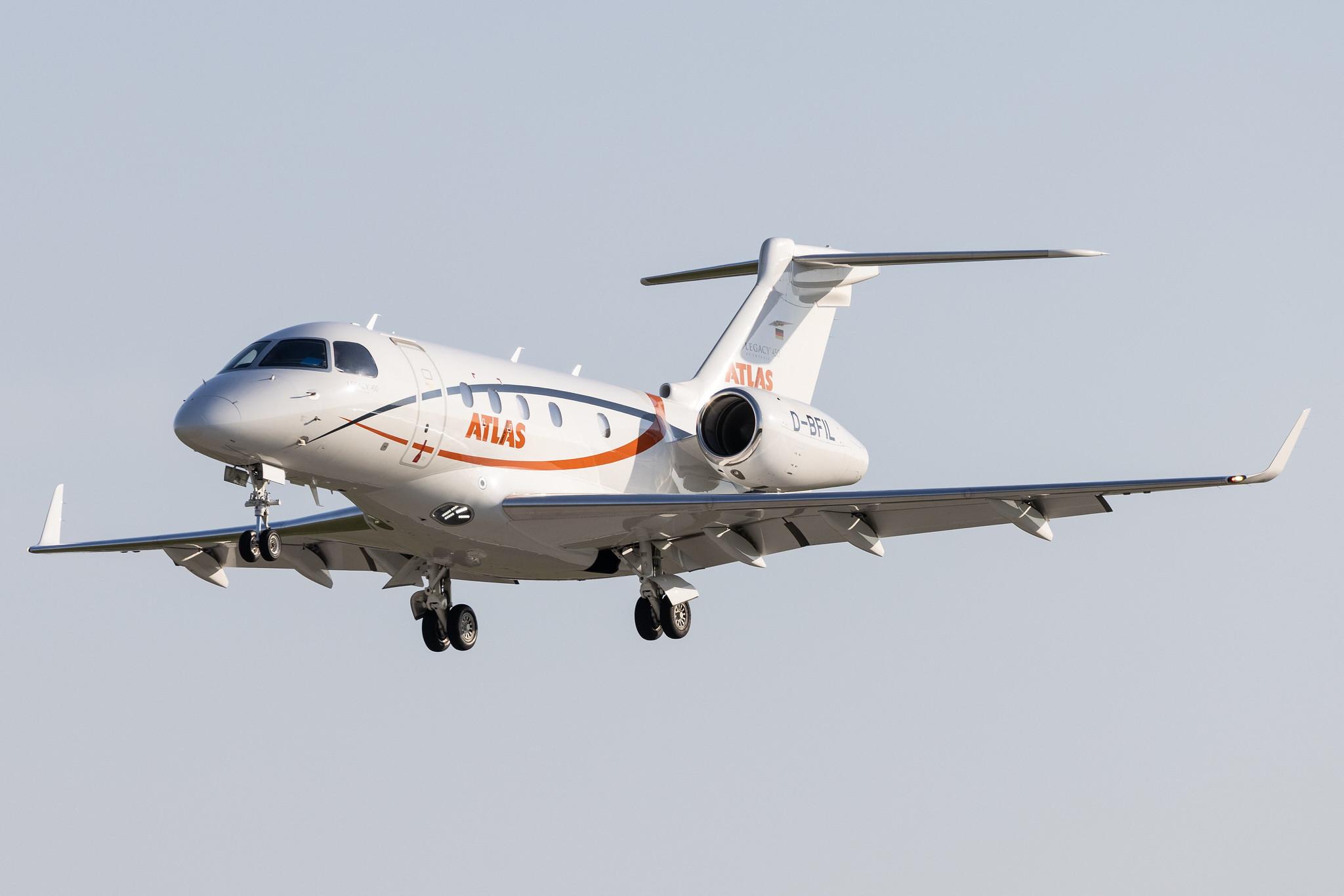 Hamburg Airport: Air Hamburg (/ AHO) |  Embraer Legacy 450 E545 | D-BFIL | MSN 55010015