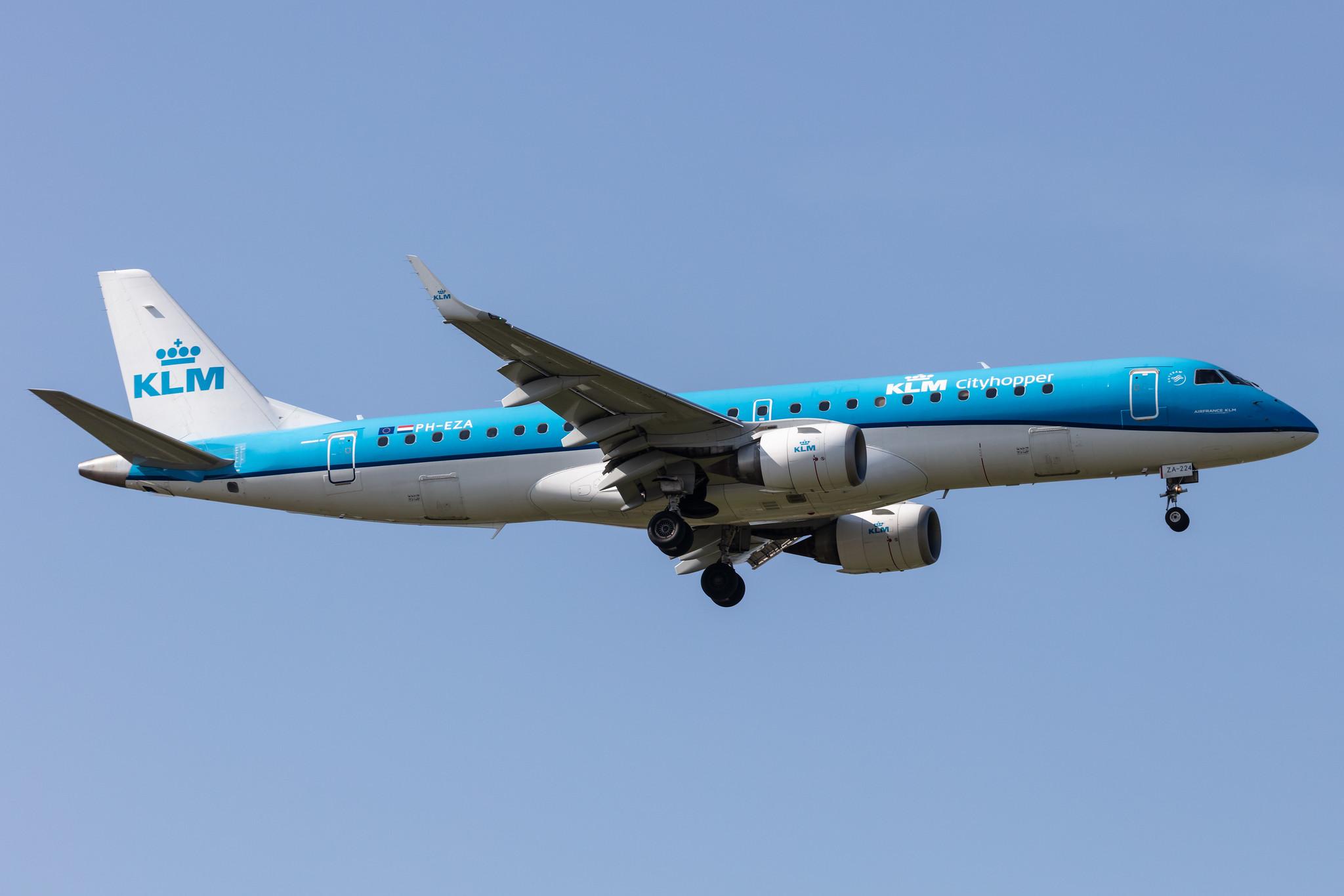 Amsterdam Schiphol: KLM (KL / KLM) | Operator: KLM Cityhopper |  Embraer E190STD E190 | PH-EZA | MSN 19000224