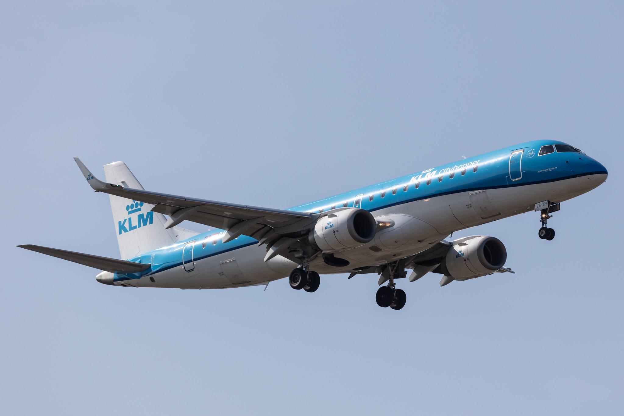 Amsterdam Schiphol: KLM (KL / KLM) | Operator: KLM Cityhopper |  Embraer E190STD E190 | PH-EZA | MSN 19000224