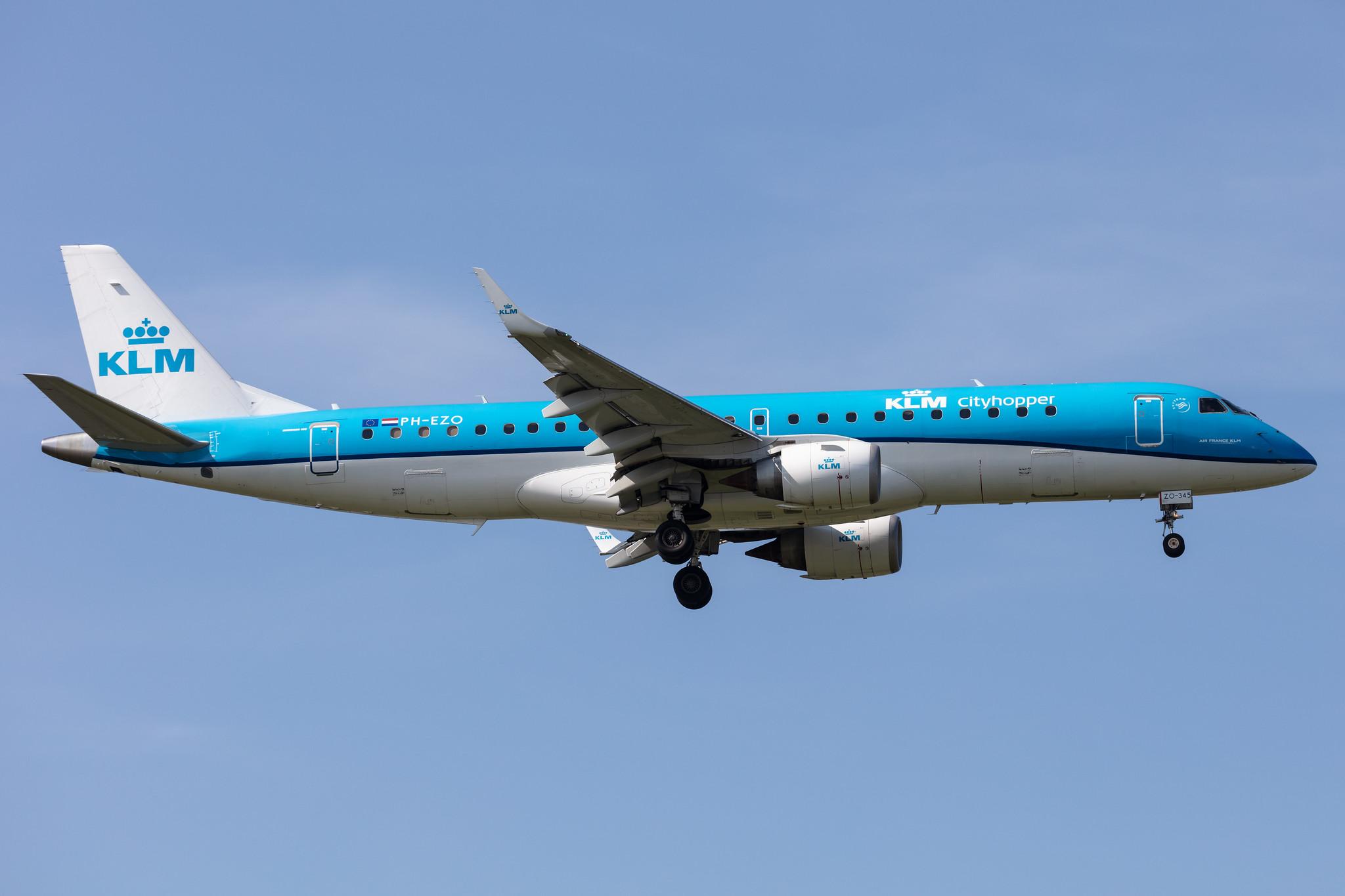 Amsterdam Schiphol: KLM (KL / KLM) | Operator: KLM Cityhopper |  Embraer E190STD E190 | PH-EZO | MSN 19000345