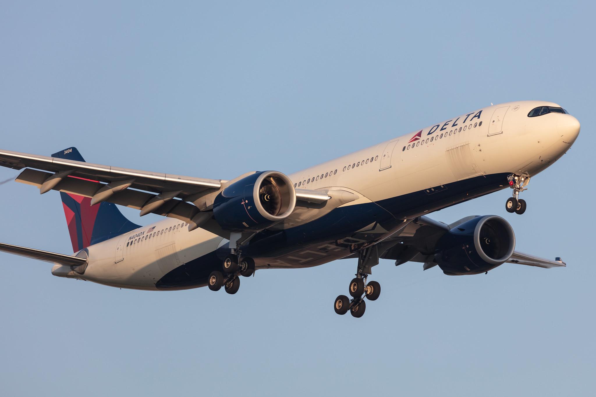 Amsterdam Schiphol: Delta Air Lines (DL / DAL) |  Airbus A330-941 A339 | N404DX | MSN 1935