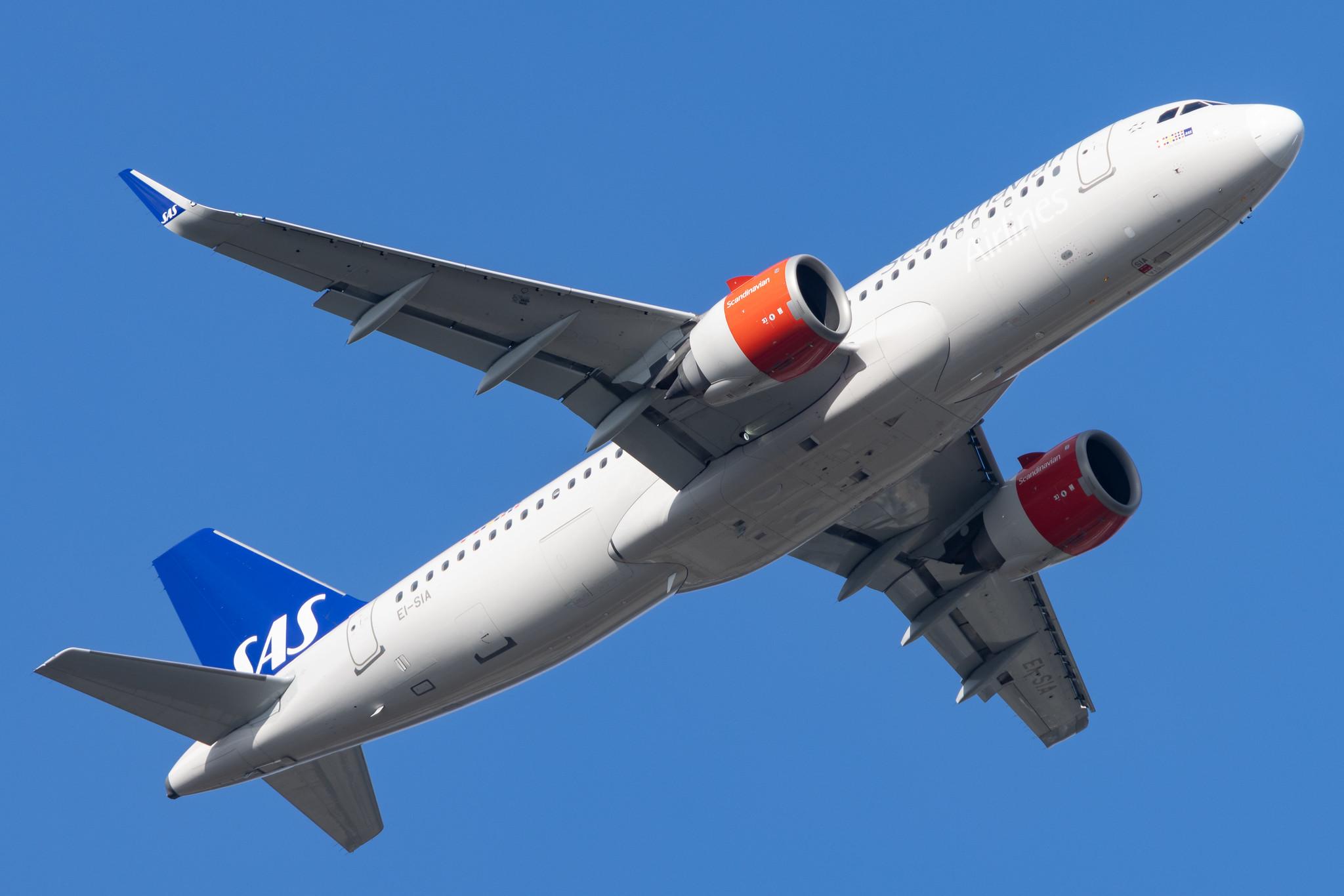 London Heathrow: SAS (SK / SAS) | Operator: SAS Connect  |  Airbus A320-251N A20N | EI-SIA | MSN 7897