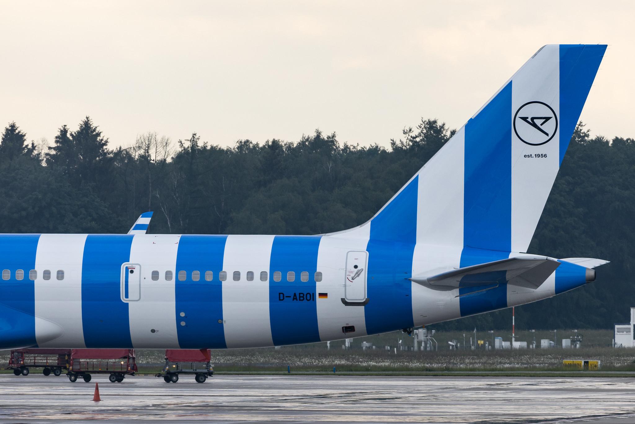 Hamburg Airport: Condor (DE / CFG) |  Boeing 757-330 B753 | D-ABOI | MSN 29018