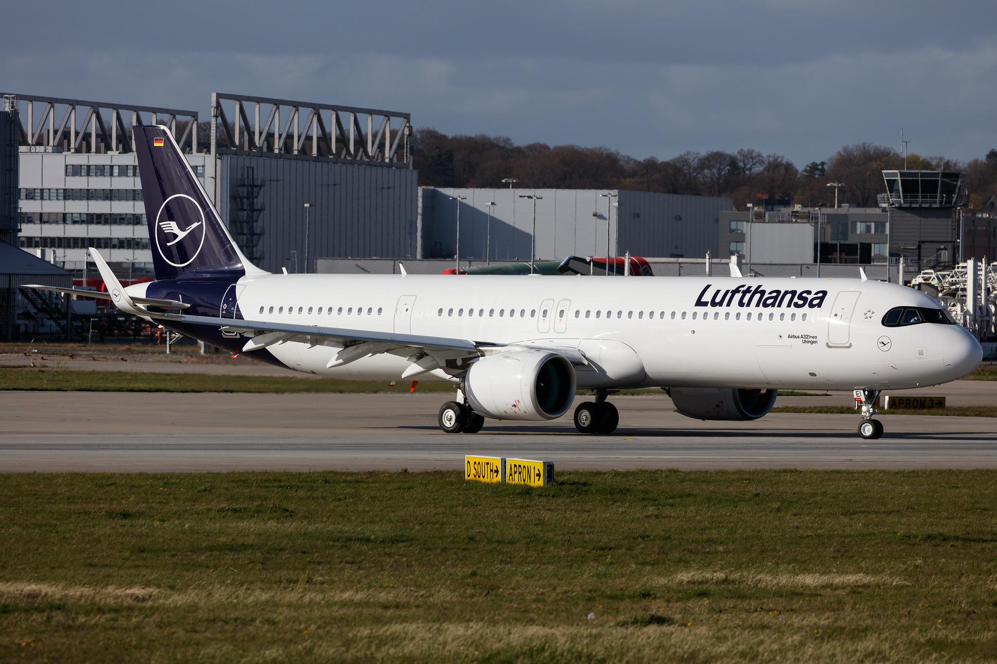 Hamburg Finkenwerder: Lufthansa (LH / DLH) |  Airbus A321-271NX A21N | D-AVXZ (D-AIEI) | MSN 10304