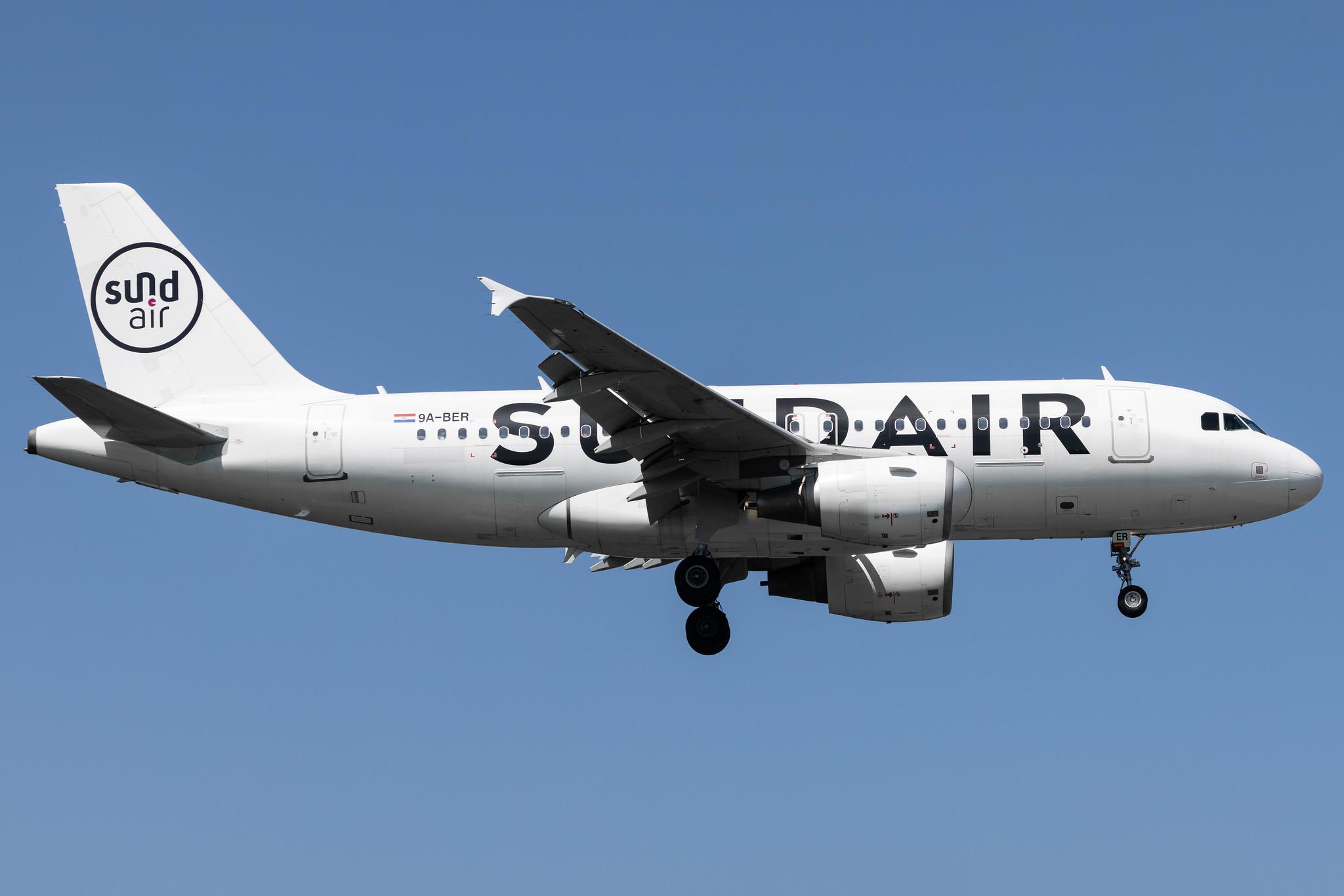 Flughafen Lübeck: Sundair (SR / SDR) | Operator: Fly Air41 |  Airbus A319-112 A319 | 9A-BER | MSN 3950