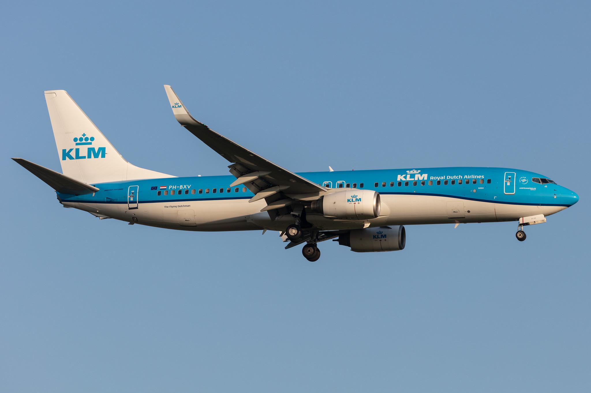 Amsterdam Schiphol: KLM (KL / KLM) |  Boeing 737-8K2 B738 | PH-BXV | MSN 30370