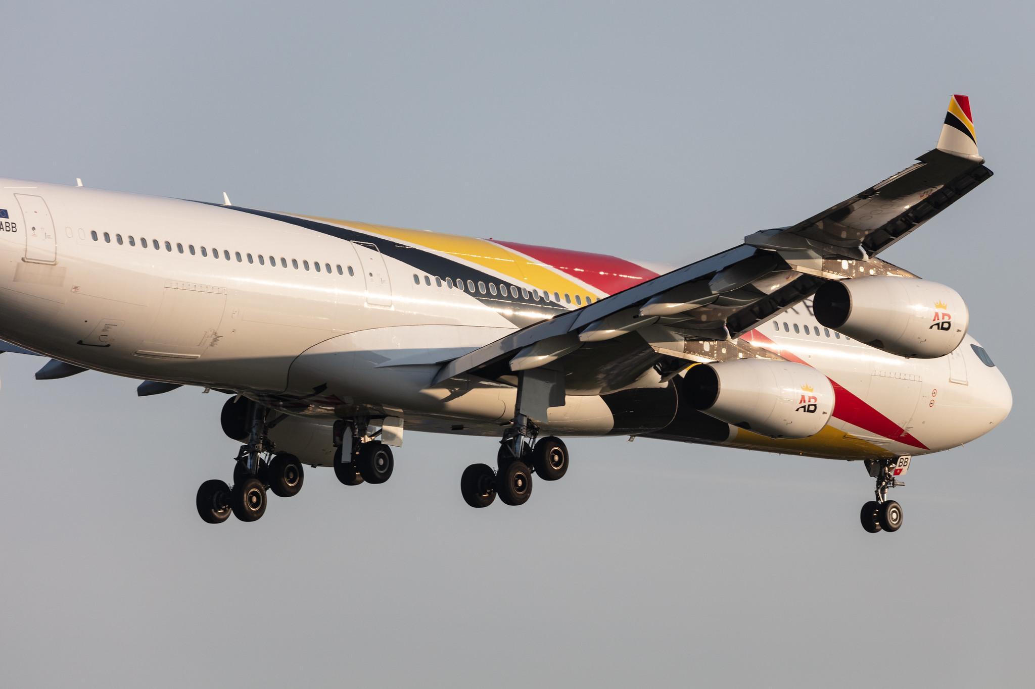 Amsterdam Schiphol: Air Belgium (KF / ABB) |  Airbus A340-313 A343 | OO-ABB | MSN 0844