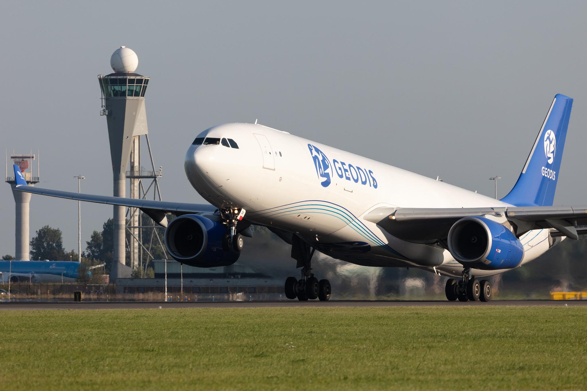 Amsterdam Schiphol: Geodis Air Network |  Airbus A330-343(P2F) A333 | G-EODS | MSN 713