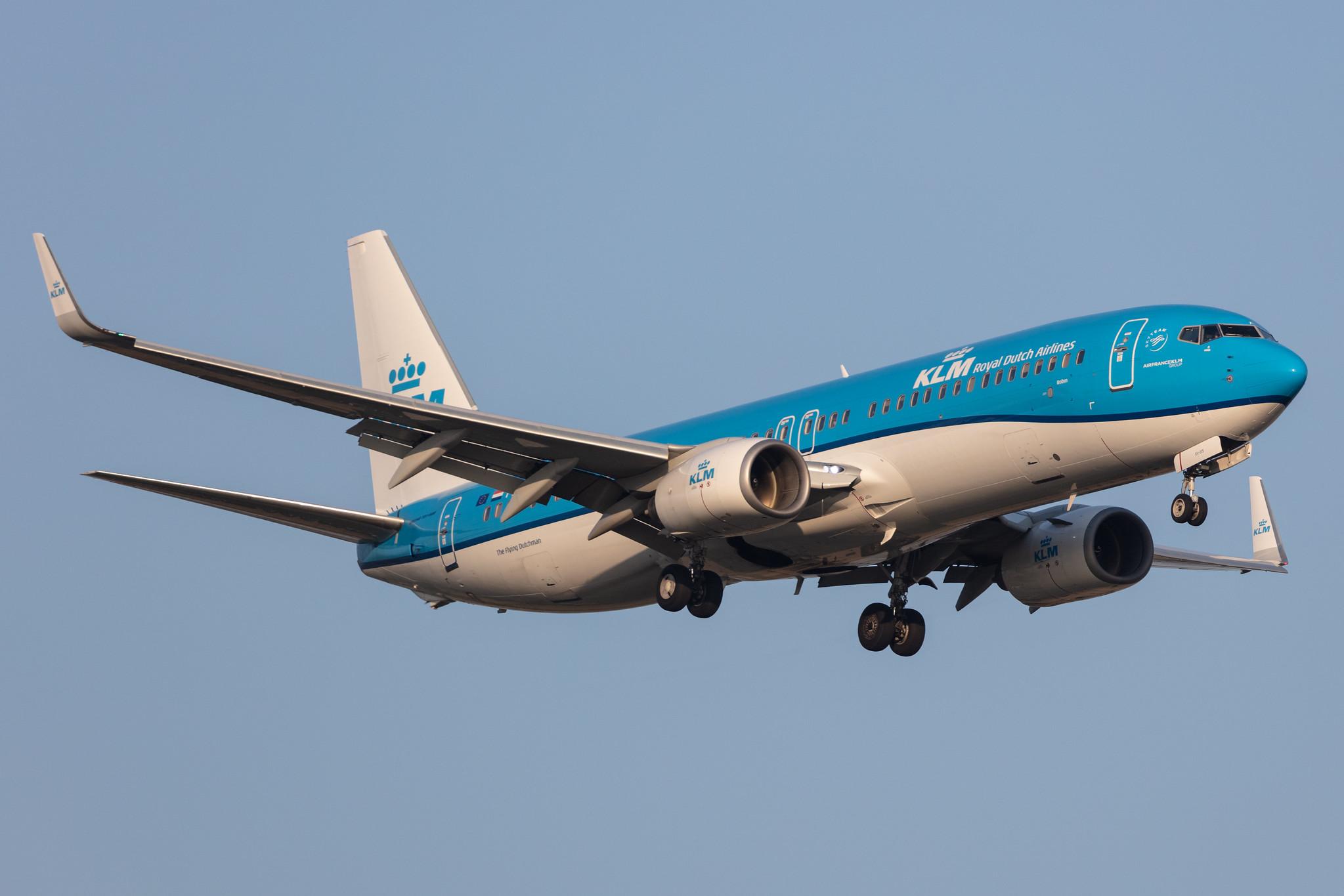 Amsterdam Schiphol: KLM (KL / KLM) |  Boeing 737-8K2 B738 | PH-BXV | MSN 30370