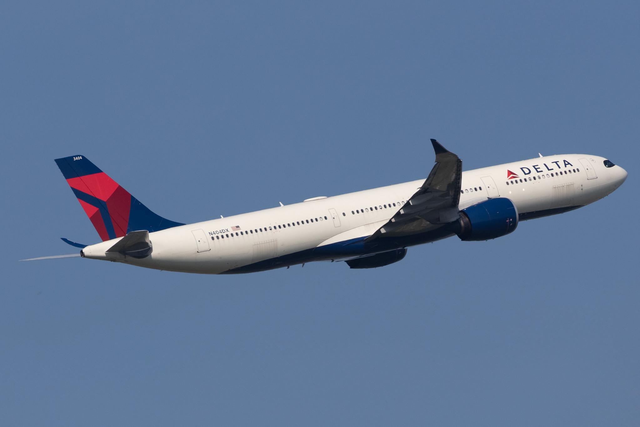 Amsterdam Schiphol: Delta Air Lines (DL / DAL) |  Airbus A330-941 A339 | N404DX | MSN 1935