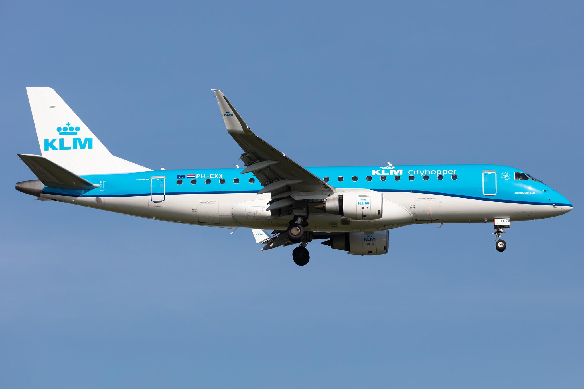 Amsterdam Schiphol: KLM (KL / KLM) | Operator: KLM Cityhopper |  Embraer E175STD E75L | PH-EXX | MSN 17000711