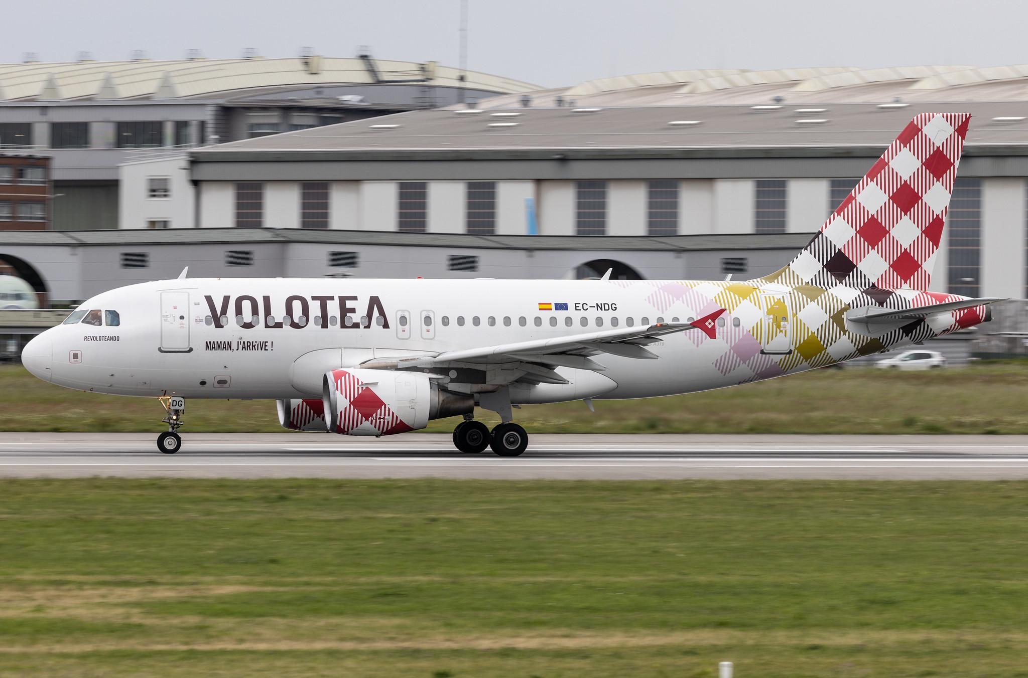 Hamburg Finkenwerder: Volotea (V7 / VOE) |  Airbus A319-112 A319 | EC-NDG | MSN 03364