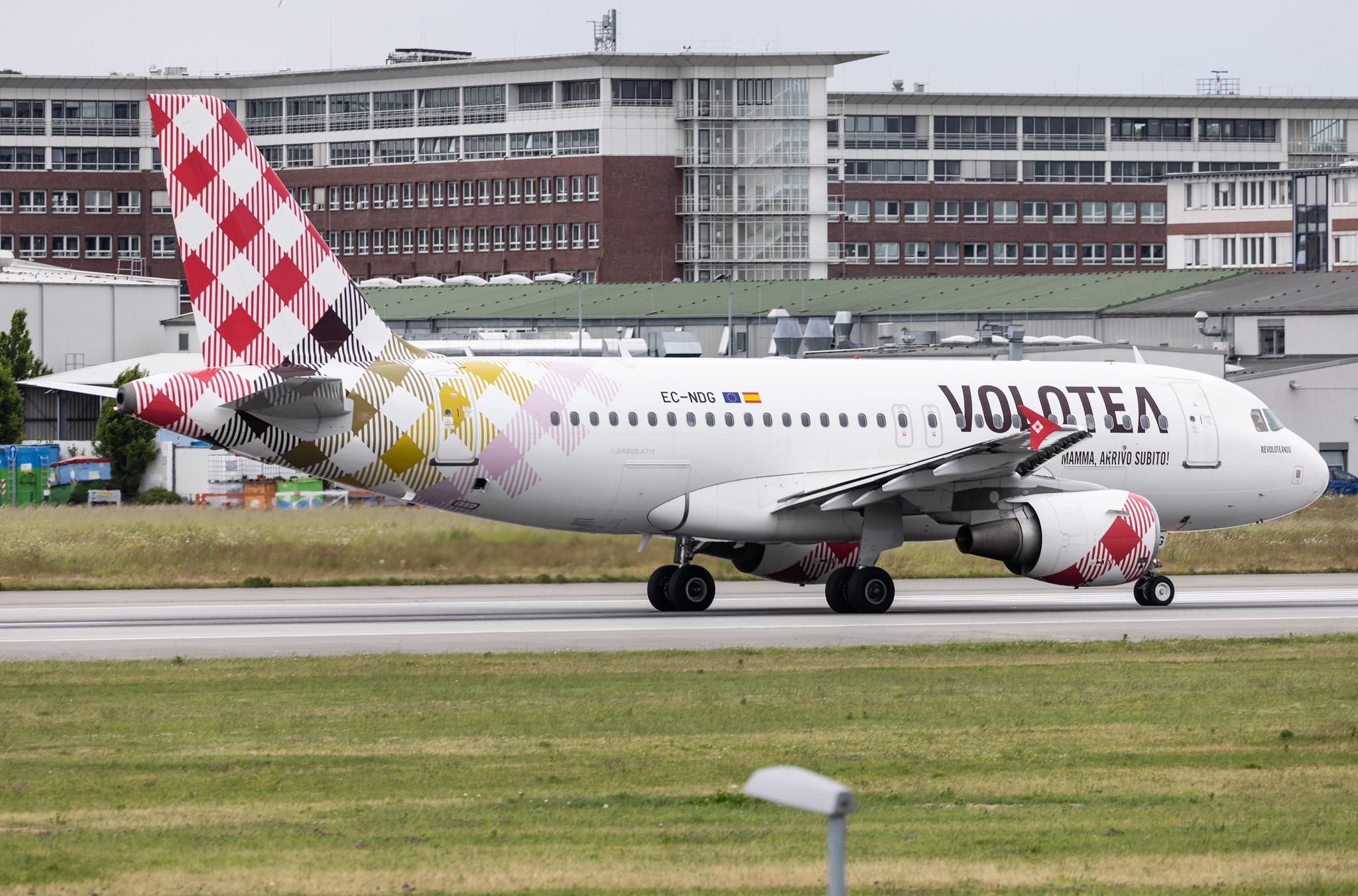 Hamburg Finkenwerder: Volotea (V7 / VOE) |  Airbus A319-112 A319 | EC-NDG | MSN 03364
