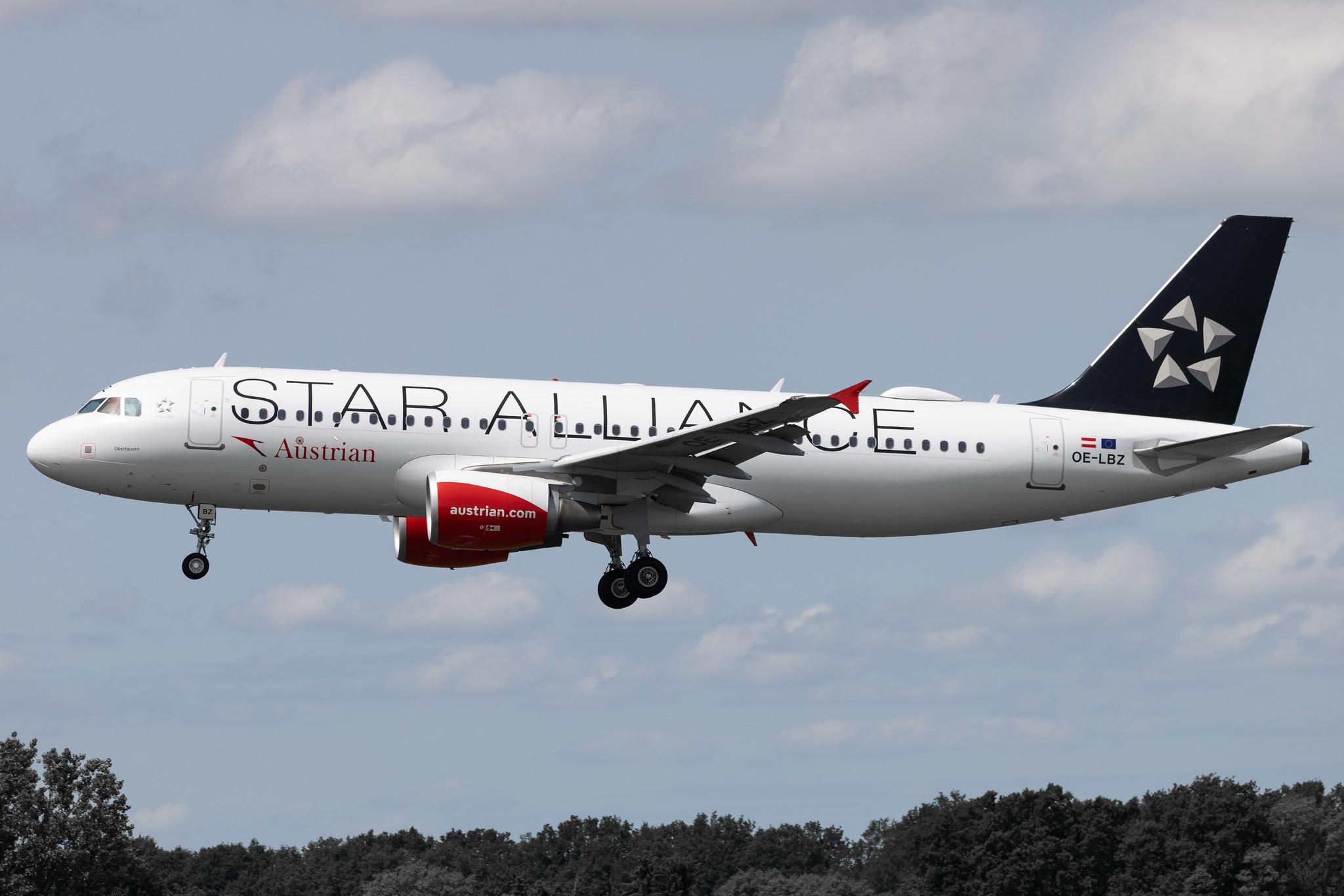 Hamburg Airport: Austrian Airlines (OS / AUA) |  Livery: Star Alliance Livery |  Airbus A320-214 A320 | OE-LBZ | MSN 5181