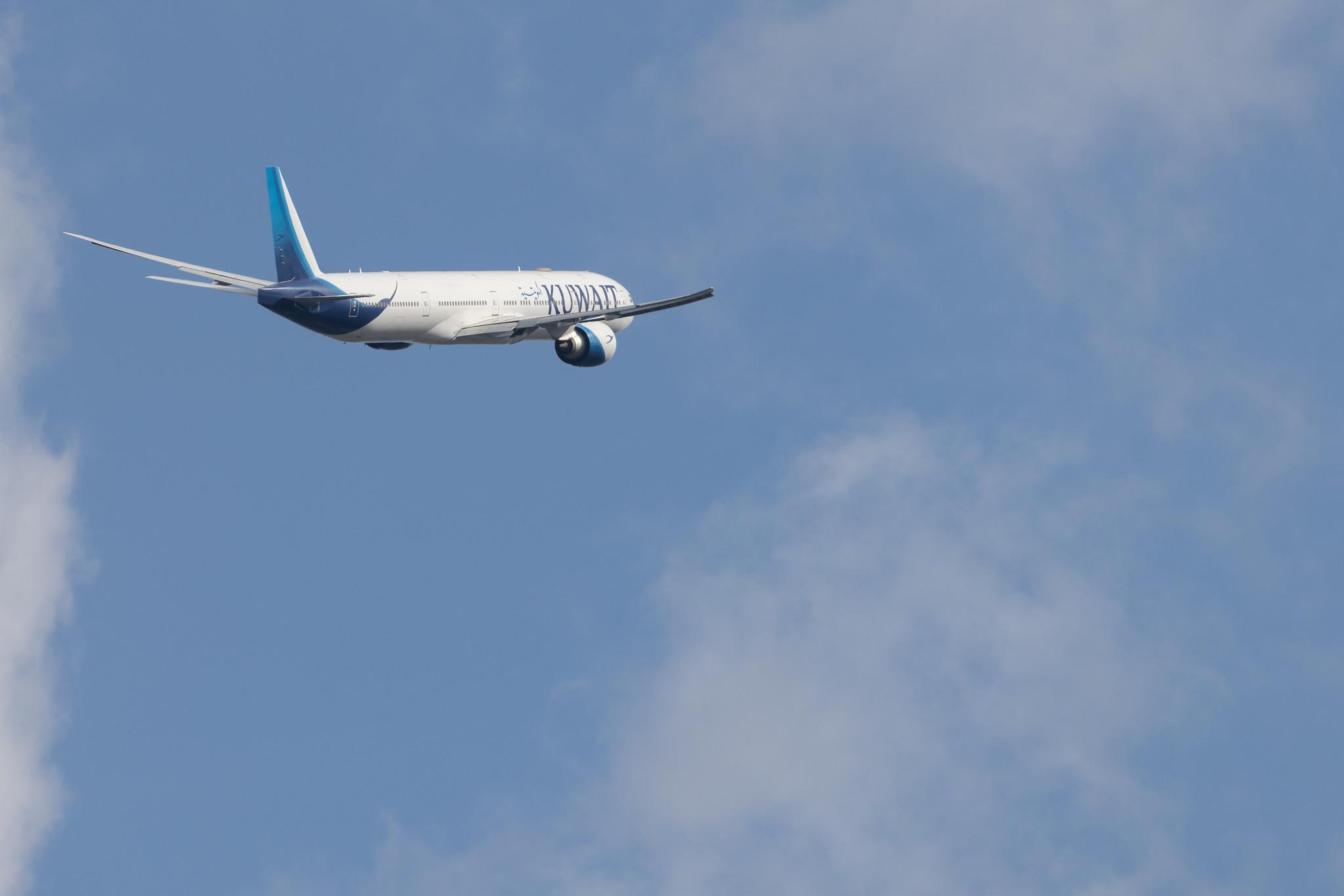 London Heathrow: Kuwait Airways (KU / KAC) |  Boeing 777-369(ER) B77W | 9K-AOK | MSN 62568