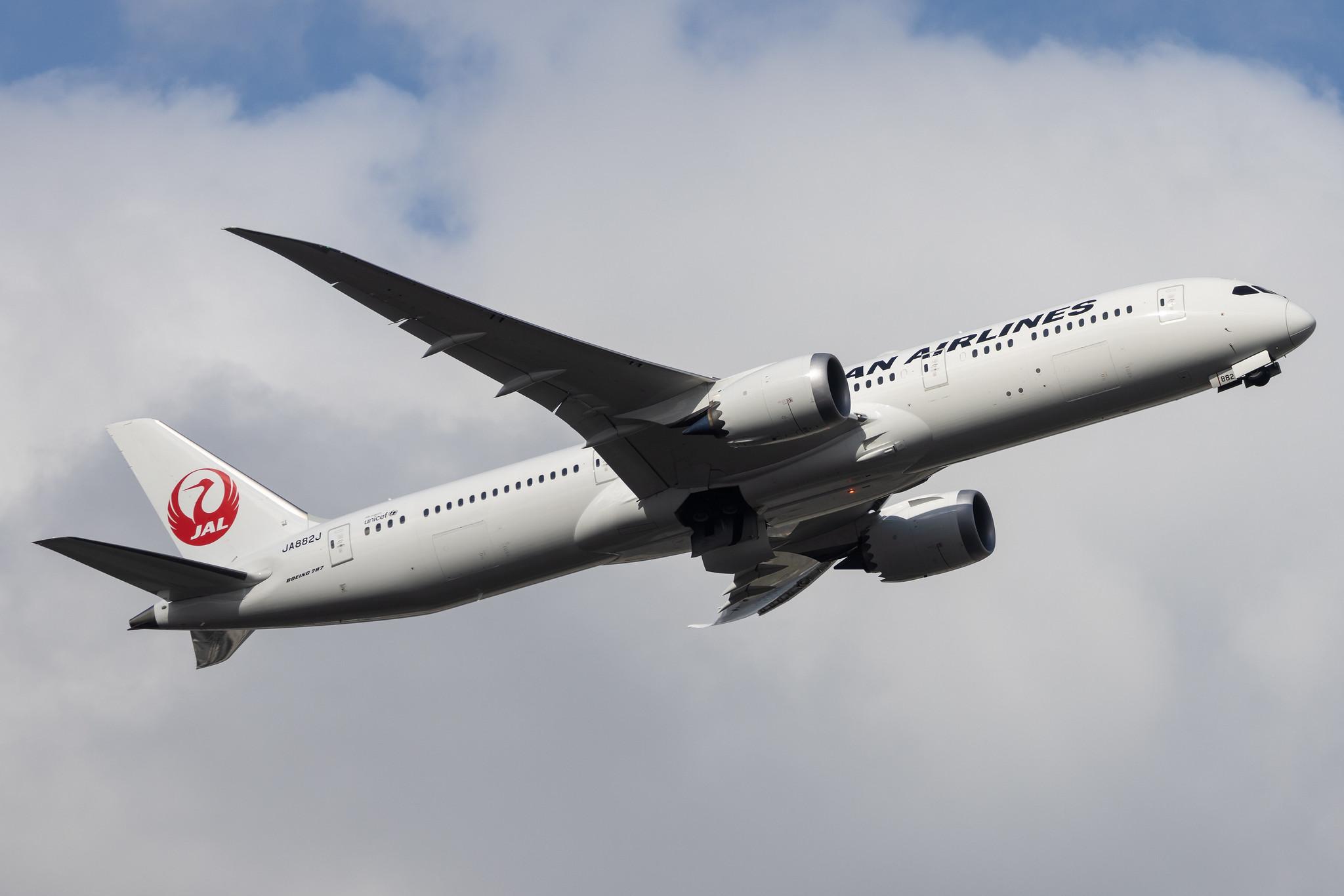 London Heathrow: Japan Airlines (JL / JAL) |  Boeing 787-9 Dreamliner B789 | JA882J | MSN 66515