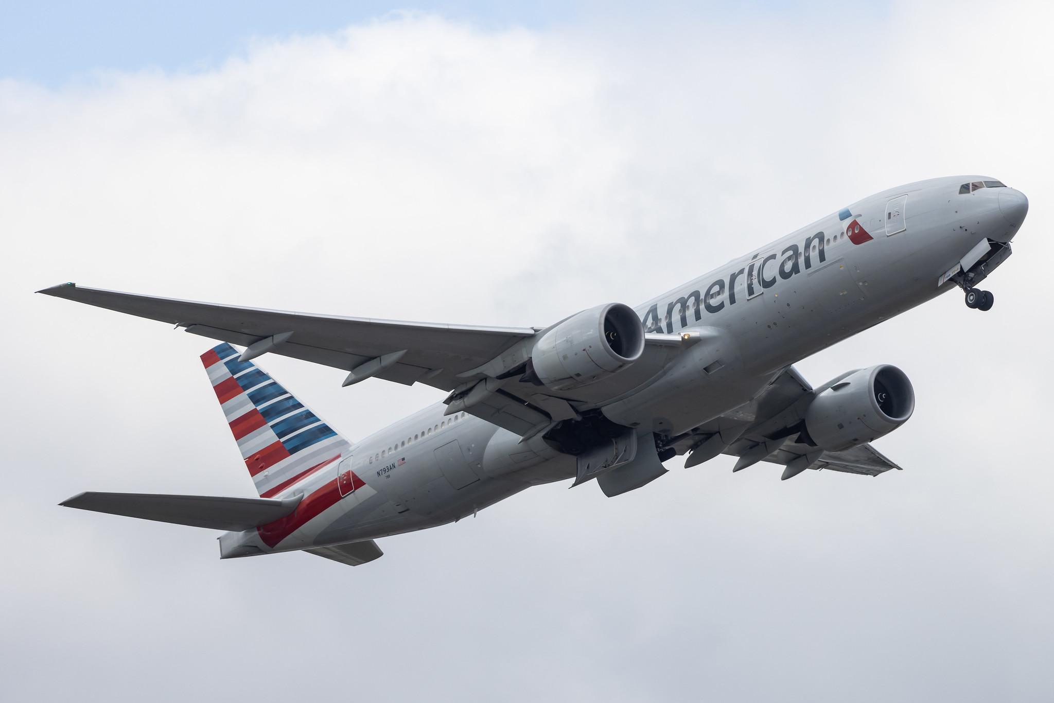 London Heathrow: American Airlines (AA / AAL) |  Boeing 777-223(ER) B772 | N793AN | MSN 30255