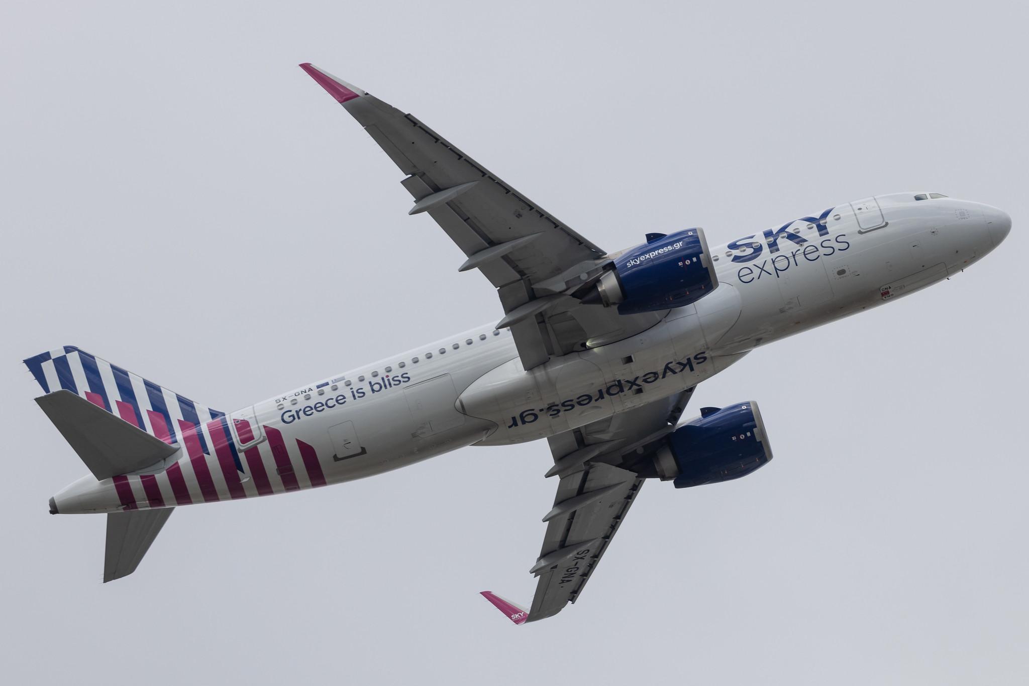London Heathrow: Sky Express (GQ / SEH) |  Airbus A320-251N A20N | SX-GNA | MSN 09516