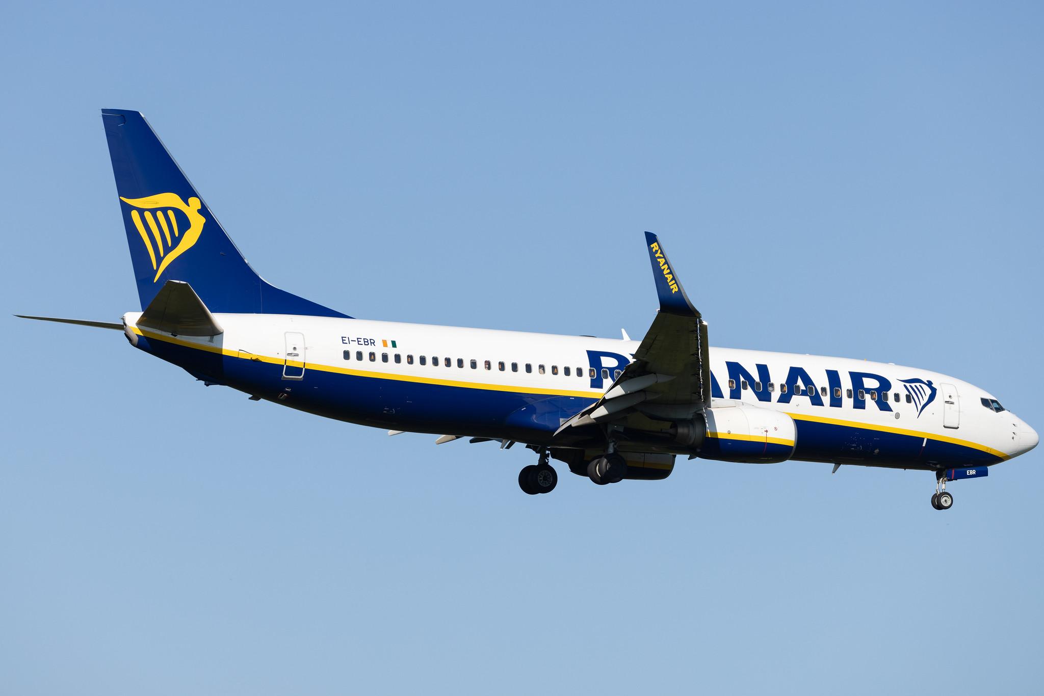Hamburg Airport: Ryanair (FR / RYR) | Boeing 737-8AS B738 | EI-EBR | MSN 37530