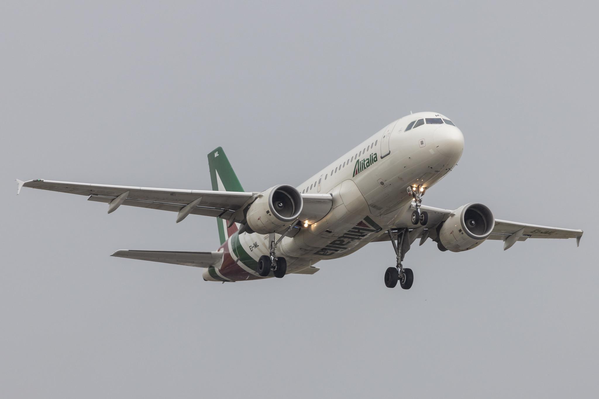 Hamburg Airport: ITA Airways (AZ / ITY) | Airbus A319-112 A319 | EI-IML | MSN 02127