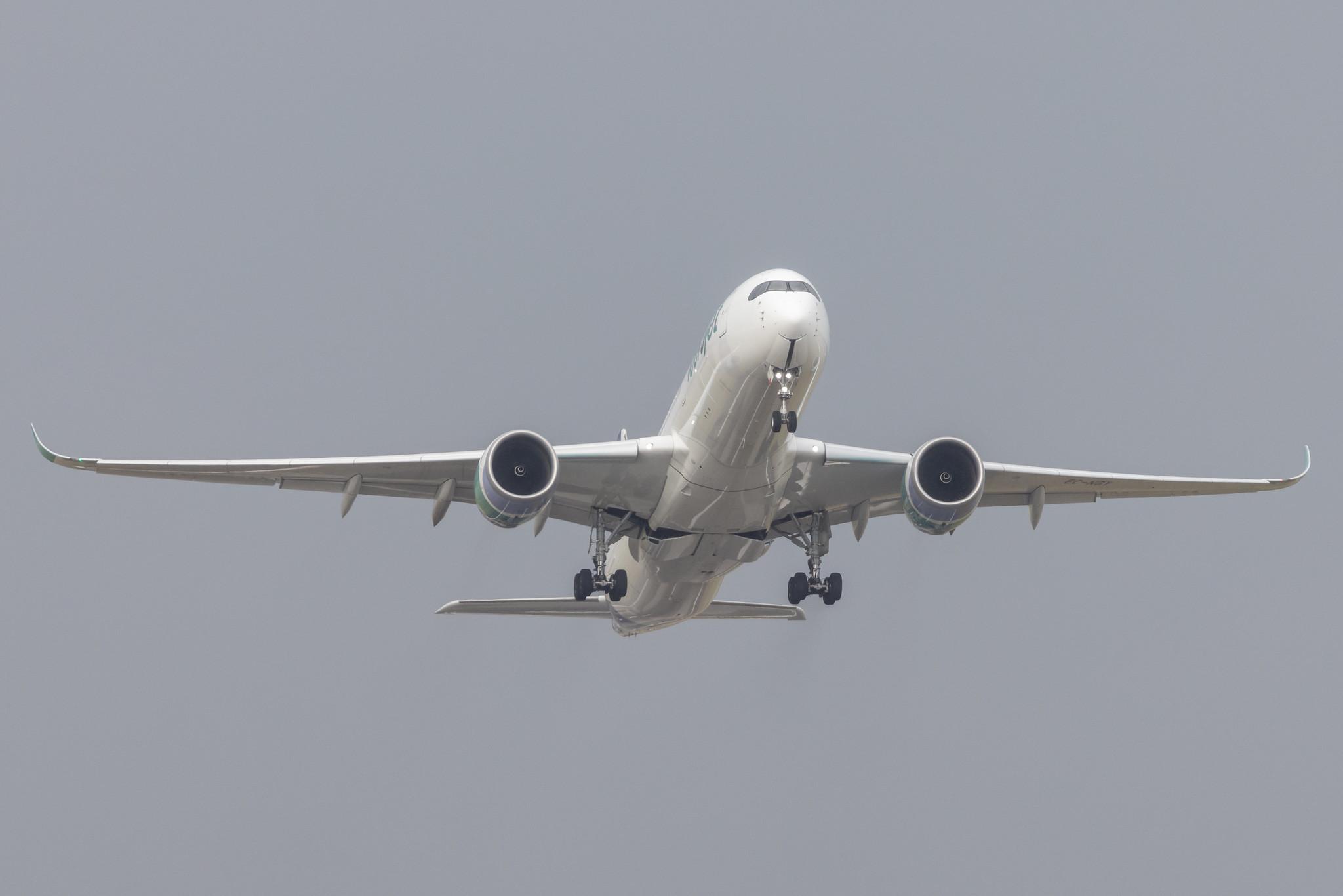 Hamburg Airport: Iberojet (E9 / EVE) | Airbus A350-941 A359 | EC-NGY | MSN 400