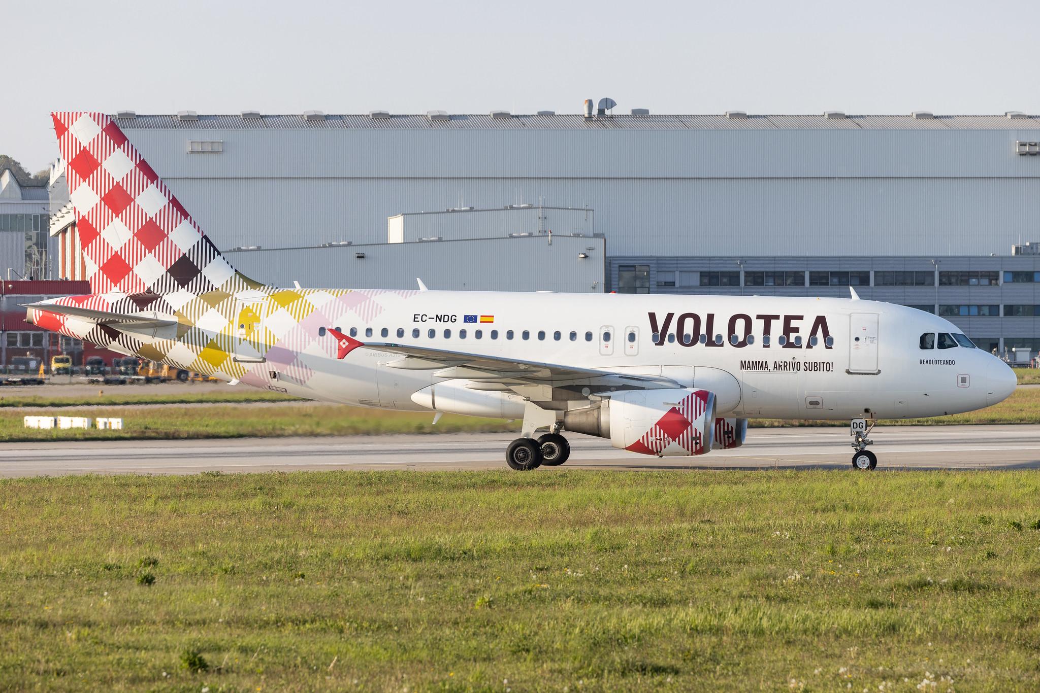 Hamburg Finkenwerder: Volotea (V7 / VOE) |  Airbus A319-112 A319 | EC-NDG | MSN 03364