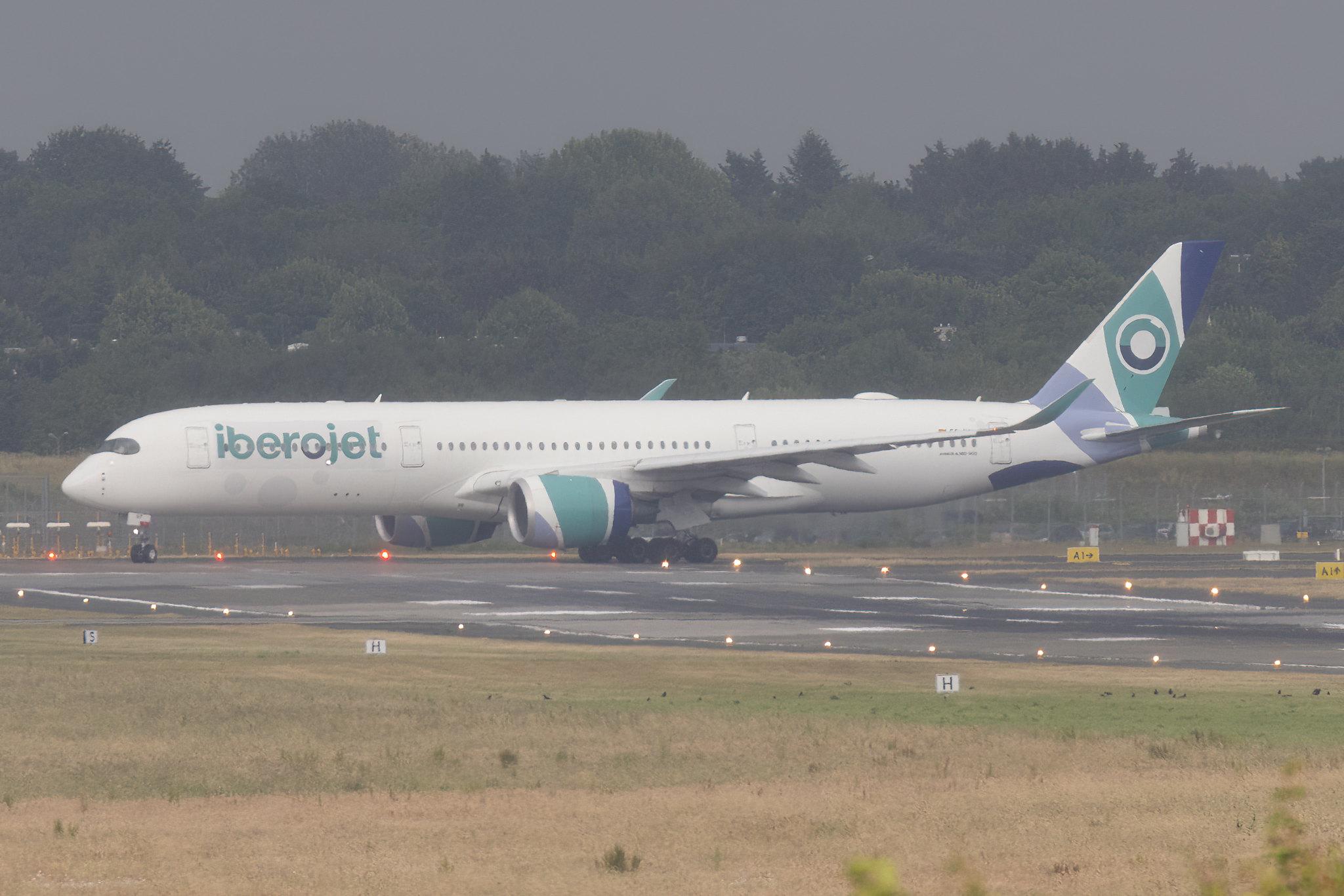Hamburg Airport: Iberojet (E9 / EVE) | Airbus A350-941 A359 | EC-NGY | MSN 400