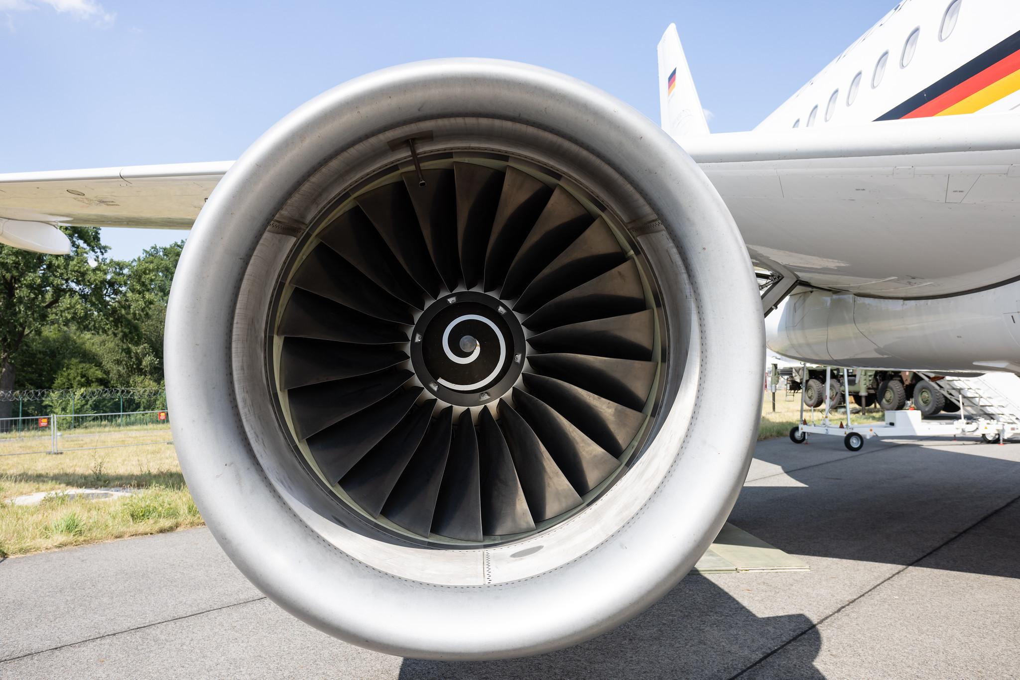 ILA Berlin Air Show: German Air Force (/ GAF) | Airbus A319-133(CJ) A319 | 15+03 | MSN 1212