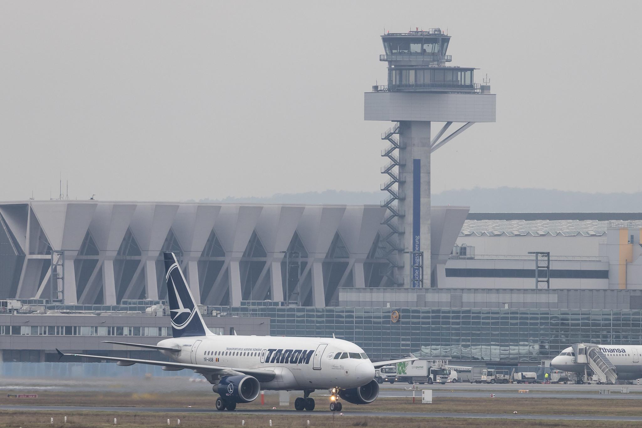 Frankfurt Airport: Tarom (RO / ROT) |  Airbus A318-111 A318 | YR-ASB | MSN 2955