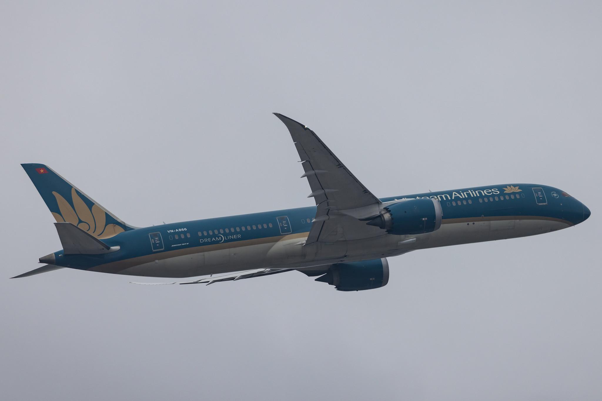 Frankfurt Airport: Vietnam Airlines (VN / HVN) |  Boeing 787-9 Dreamliner B789 | VN-A866 | MSN 38762