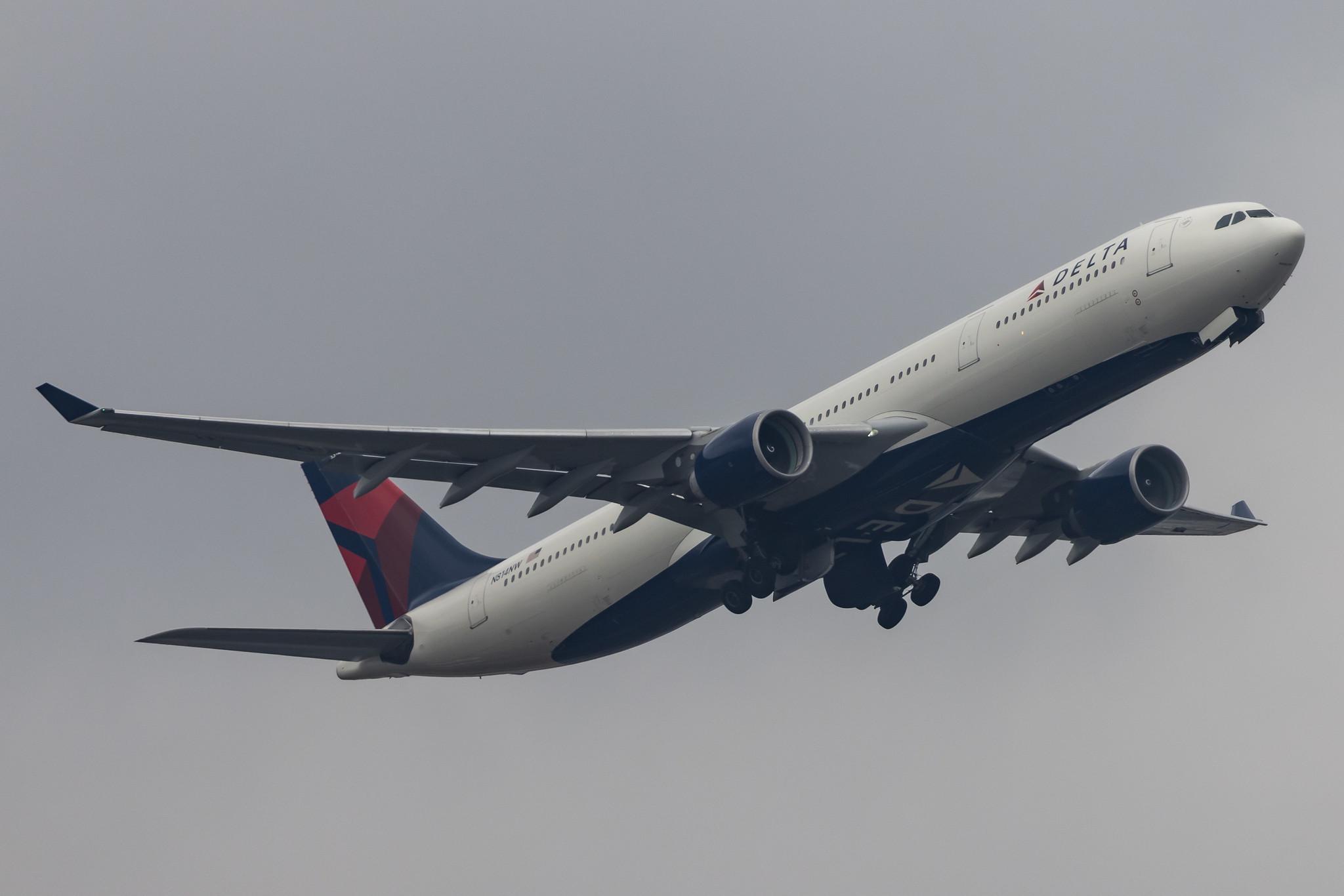 Frankfurt Airport: Delta Air Lines (DL / DAL) |  Airbus A330-323 A333 | N814NW | MSN 0806
