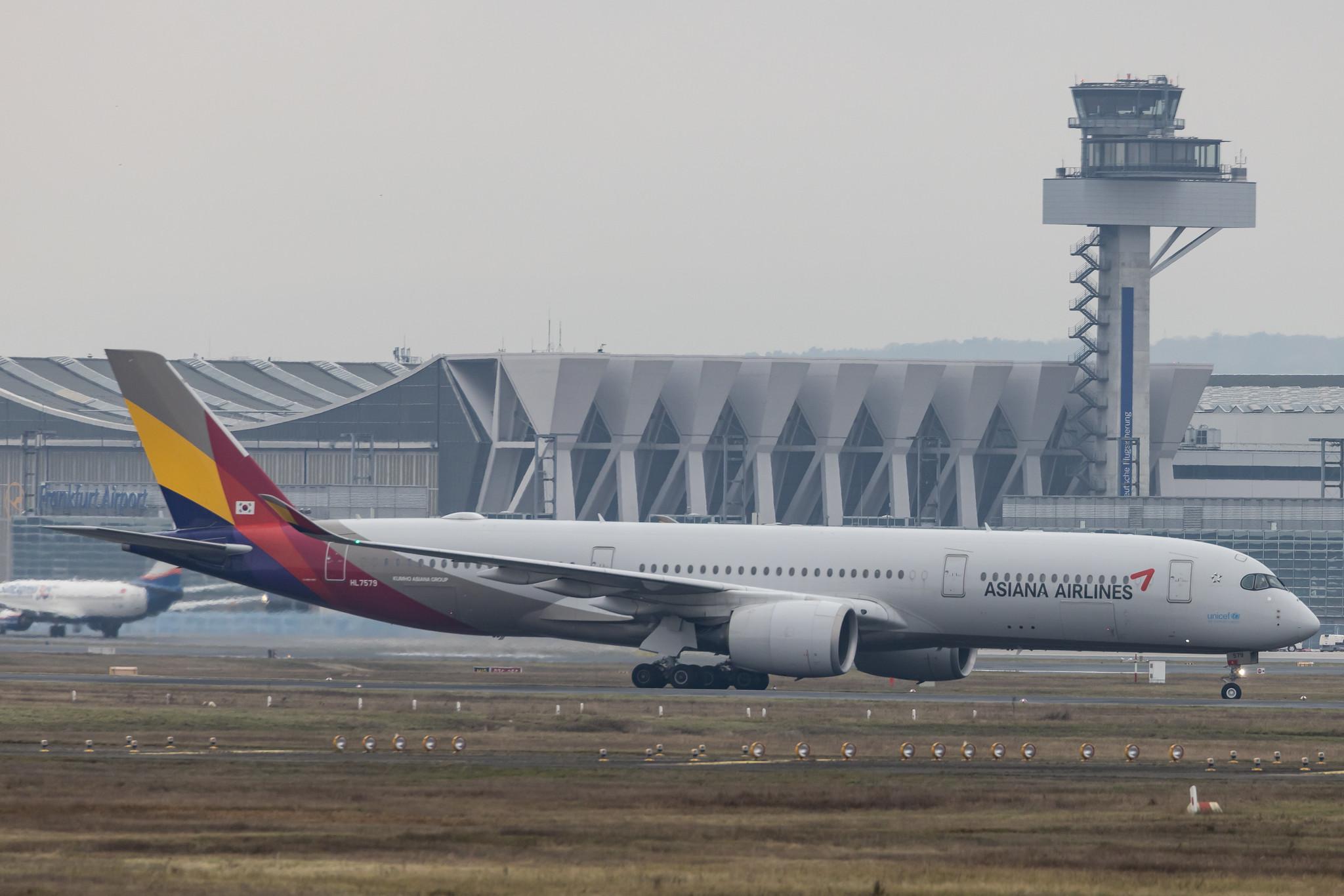 Frankfurt Airport: Asiana Airlines (OZ / AAR) |  Airbus A350-941 A359 | HL7579 | MSN 176