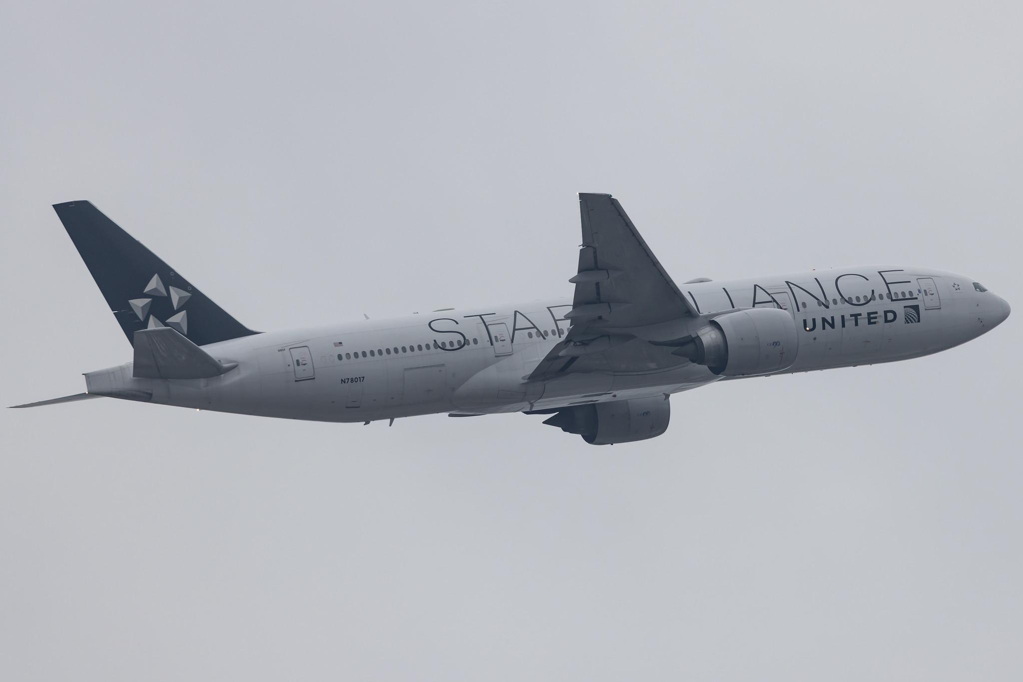 Frankfurt Airport: United Airlines (UA / UAL) |  Livery: Star Alliance livery |  Boeing 777-224(ER) B772 | N78017 | MSN 31679