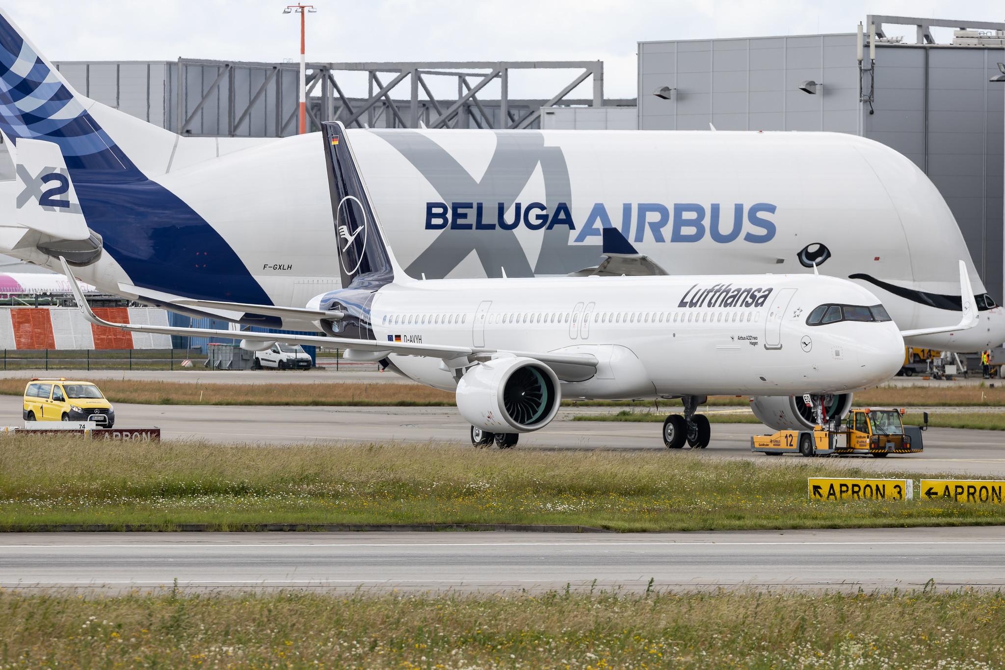 Hamburg Finkenwerder: Lufthansa (LH / DLH) | Airbus A321-271NX A21N | D-AVYH | D-AIEO | MSN 10892