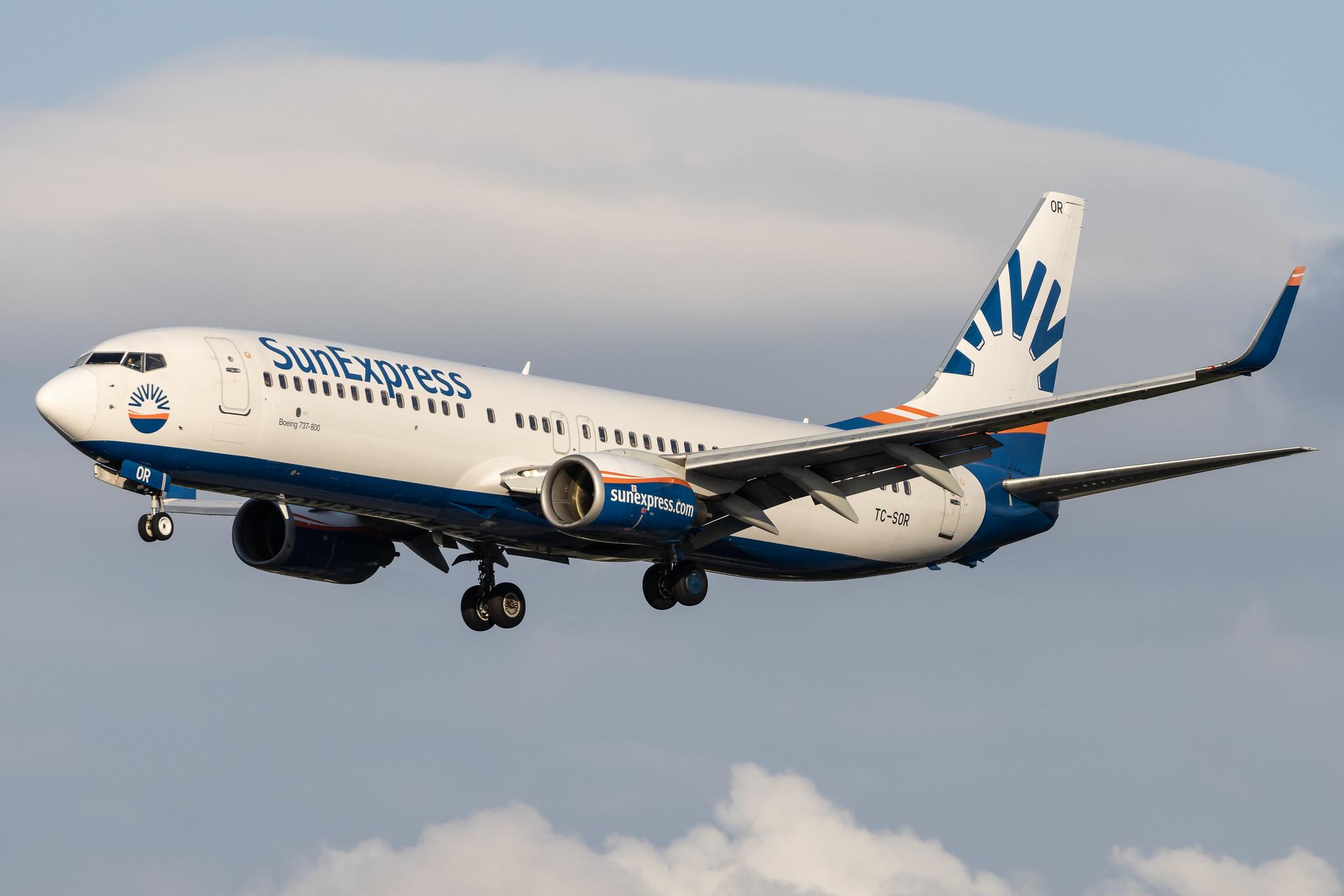 Hamburg Airport: SunExpress (XQ / SXS) | Boeing 737-8AS B738 | TC-SOR | MSN 33563