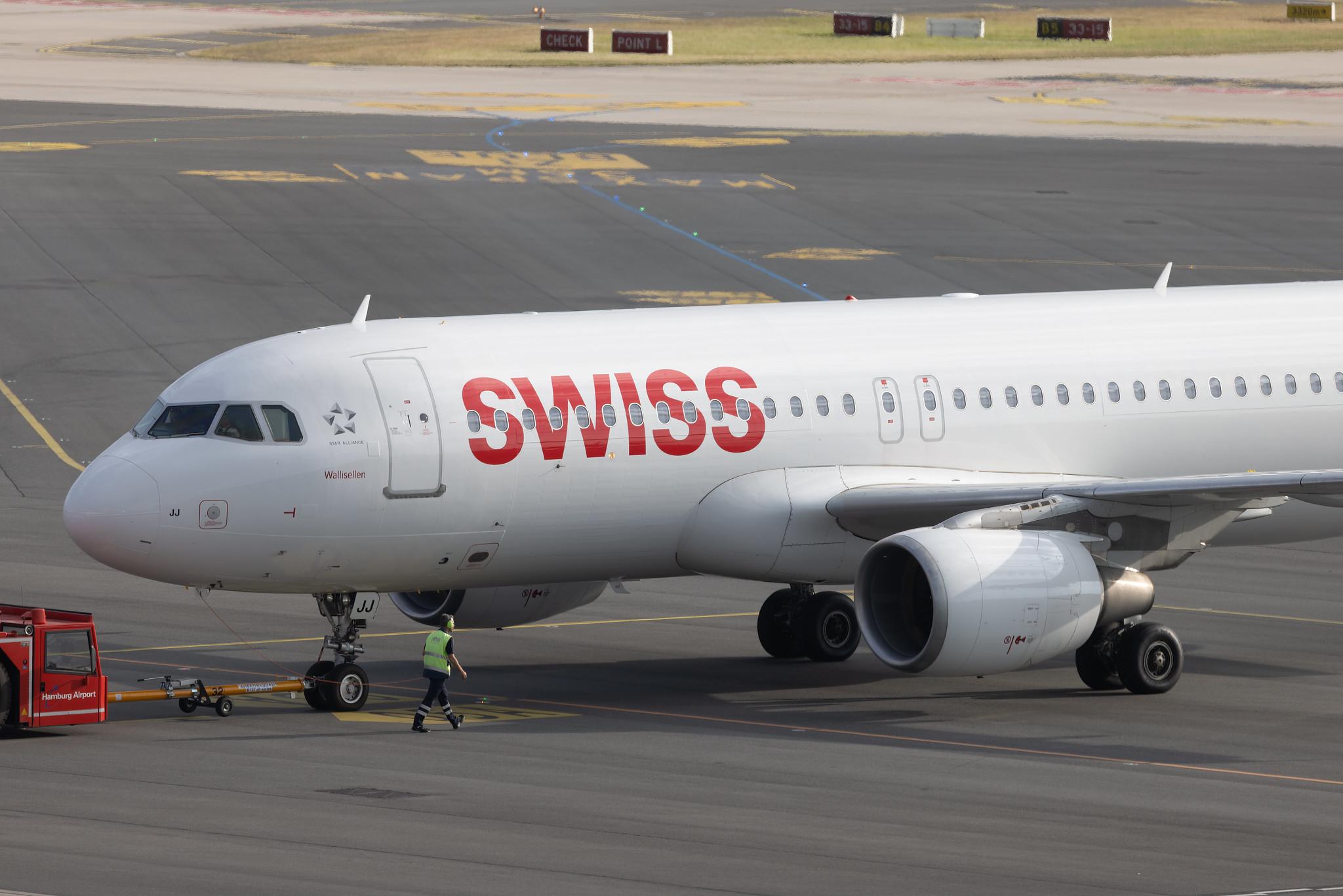 Hamburg Airport: Swiss (LX / SWR) | Airbus A320-214 A320 | HB-IJJ | MSN 0585