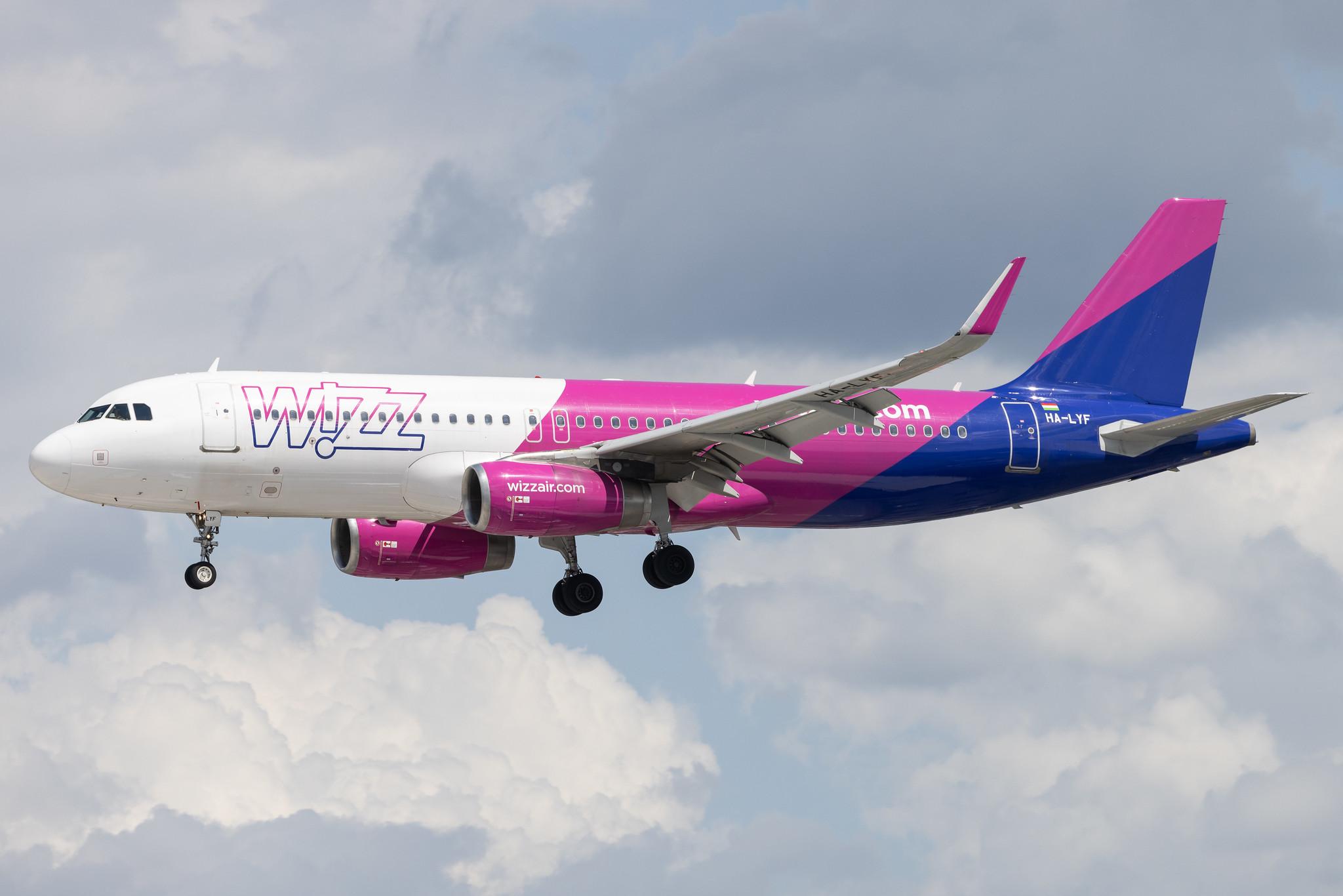 Hamburg Airport: Wizz Air (W6 / WZZ) | Airbus A320-232 A320 | HA-LYF | MSN 6195