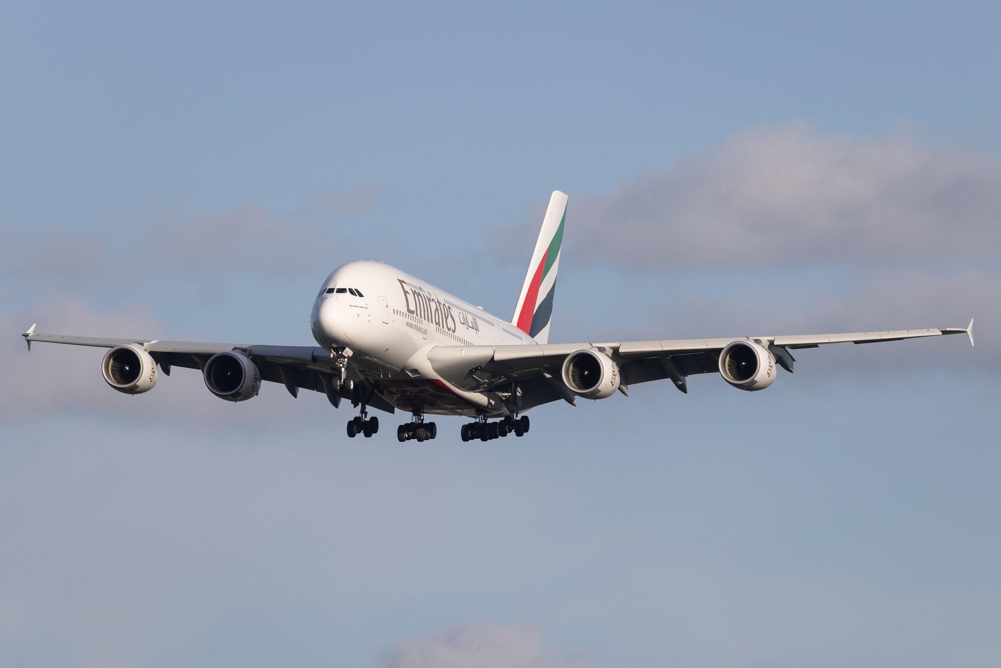 Hamburg Airport: Emirates (EK / UAE) | Airbus A380-861 A388 | A6-EOA | MSN 159