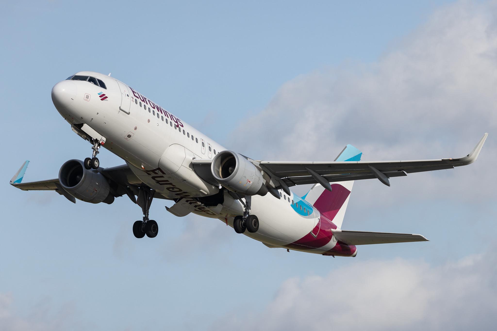 Hamburg Airport: Eurowings (EW / EWG) | Airbus A320-214 A320 | D-AEWV | MSN 7545